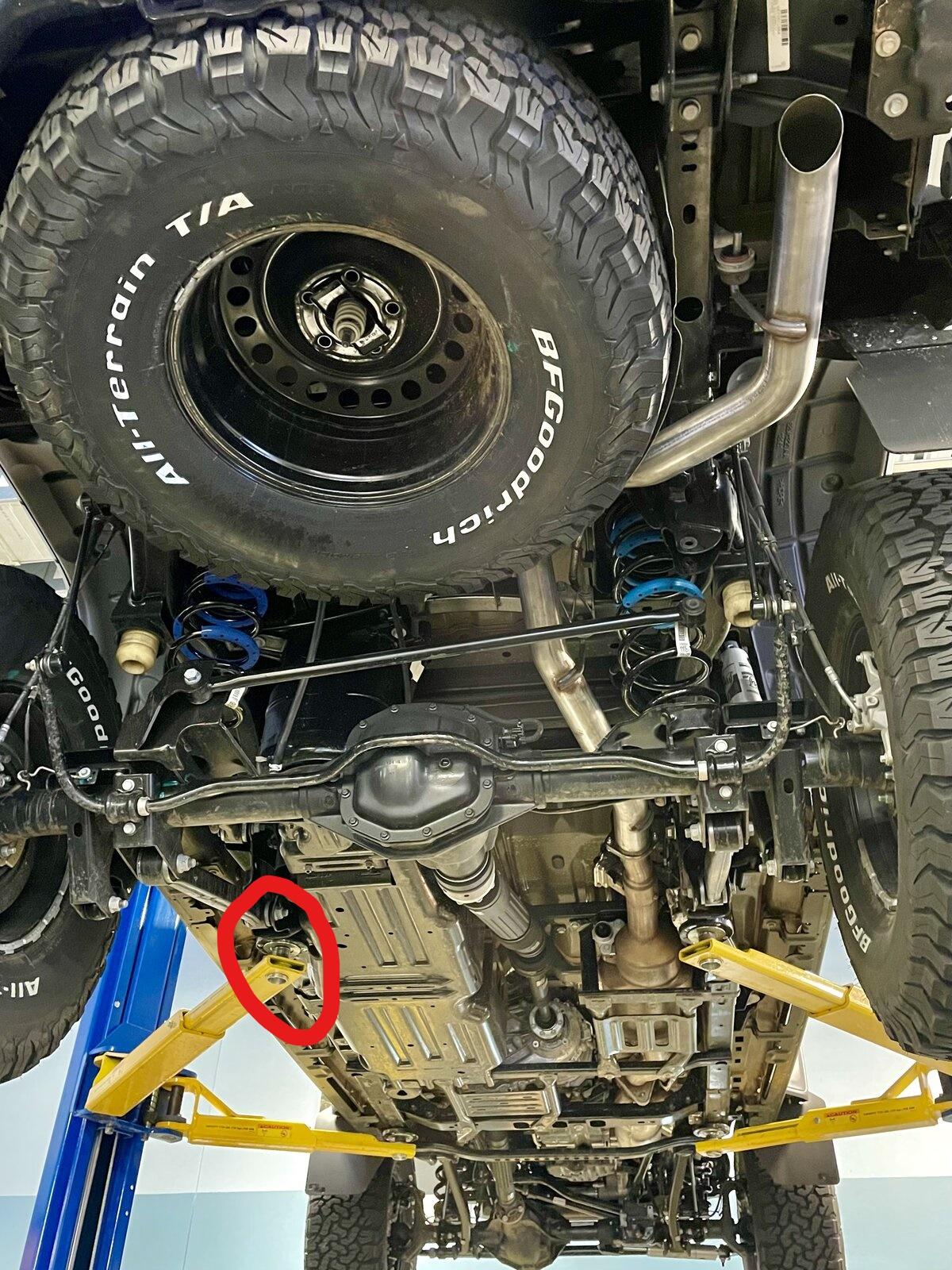 Jeep Gladiator Correct lift points for a 2 post car lift Gladiator_Lift