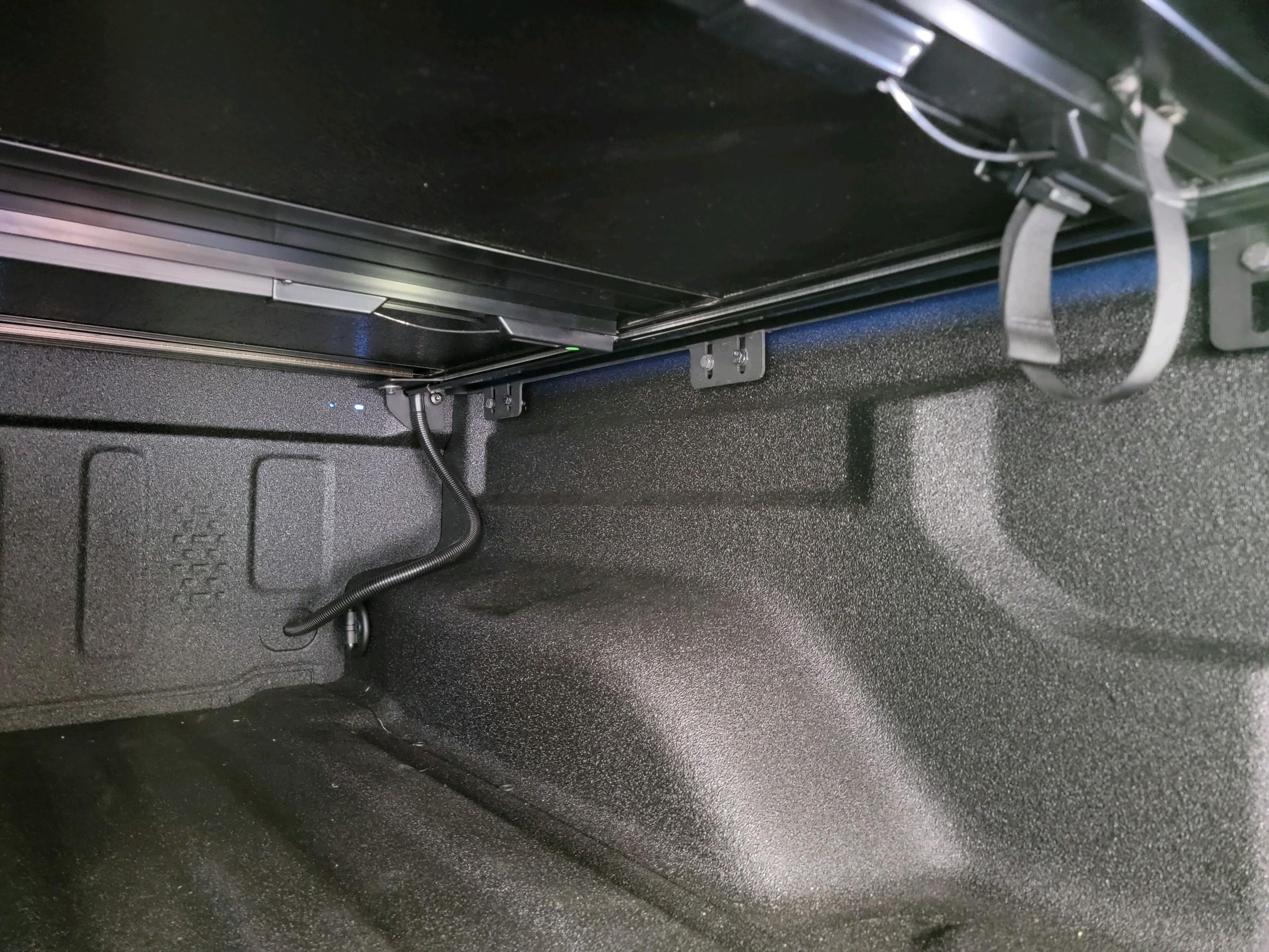 Jeep Gladiator Bed Racks options that work with hard tonneau cover? IMG-1944.JPG