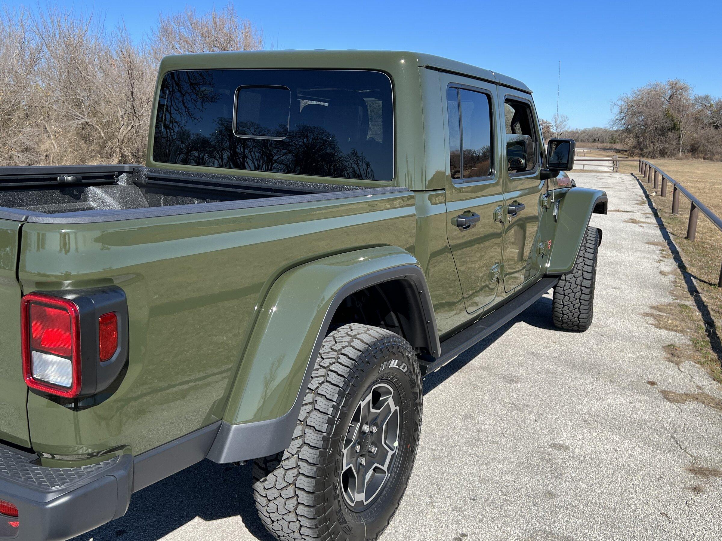 Jeep Gladiator SARGE GREEN Gladiator club IMG_1031