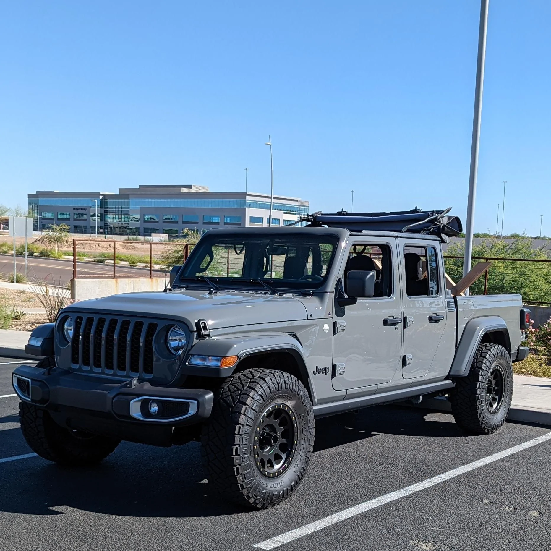 Jeep Gladiator STING GRAY Gladiator JT Club signal-2021-11-30-113118_001