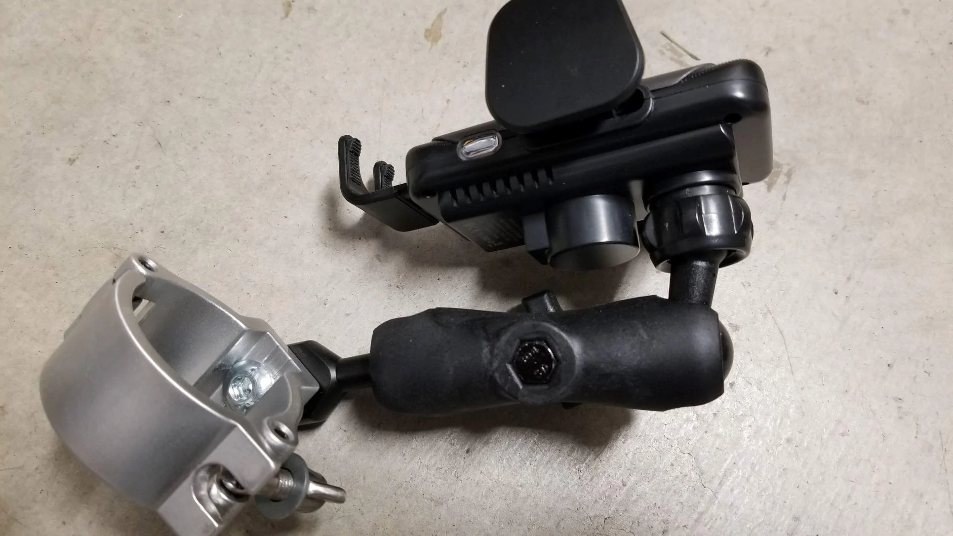 Jeep Gladiator Cell phone holder? 20220128_192236a