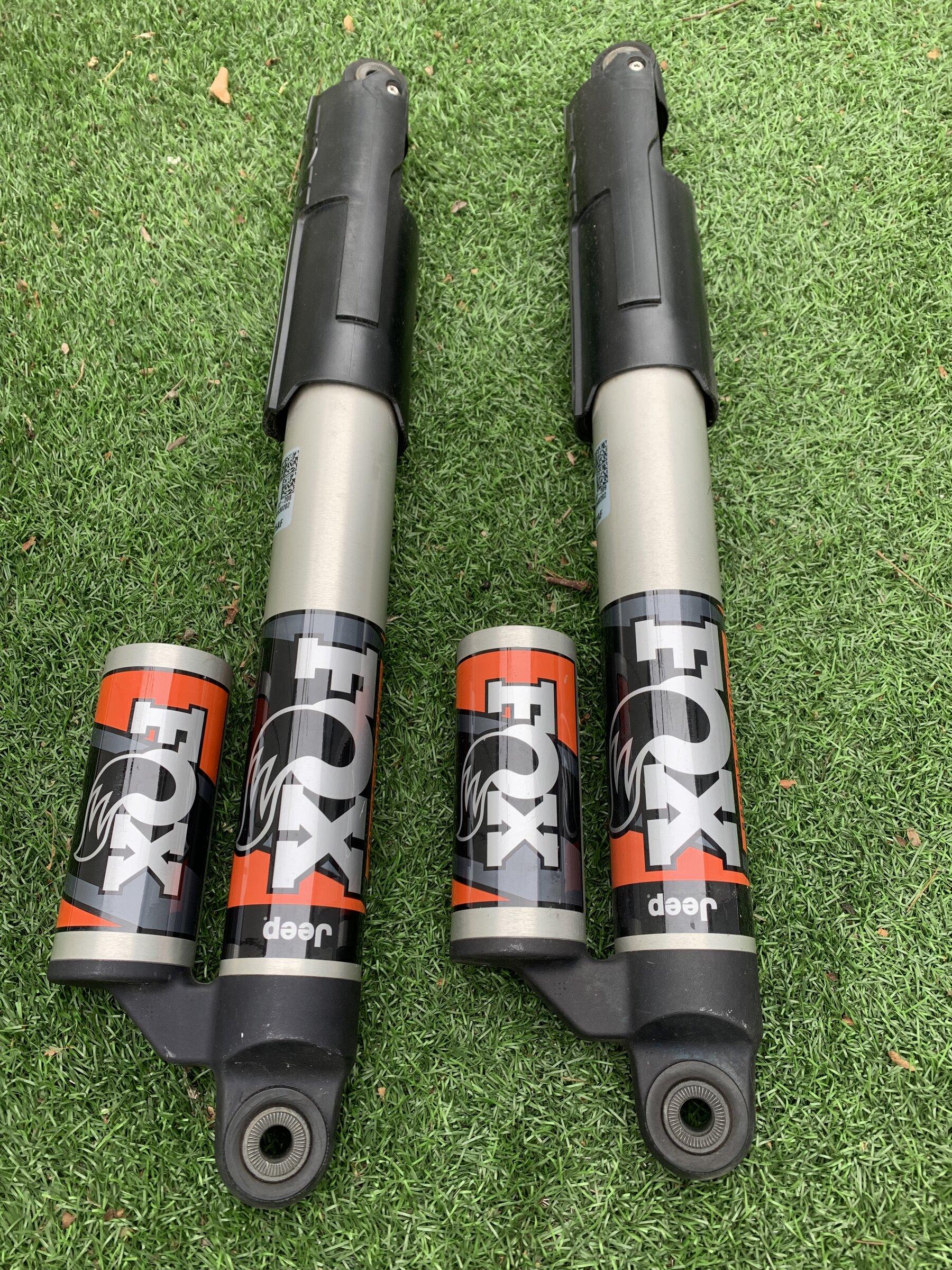 Jeep Gladiator Mojave Suspension Fox 2.5 Shocks Internal Bypass with Remote Reservoirs ($1800 OBO) For Sale B3485D93-7F6C-45CC-B0A0-316B0EA26F0D