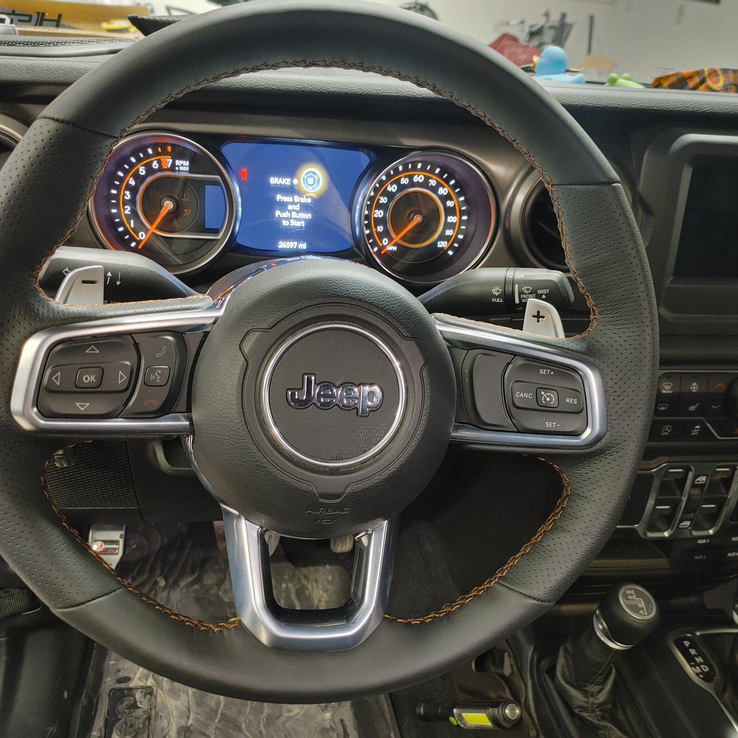 Jeep Gladiator 392 Steering Wheel Retrofit 0129222010_HDR