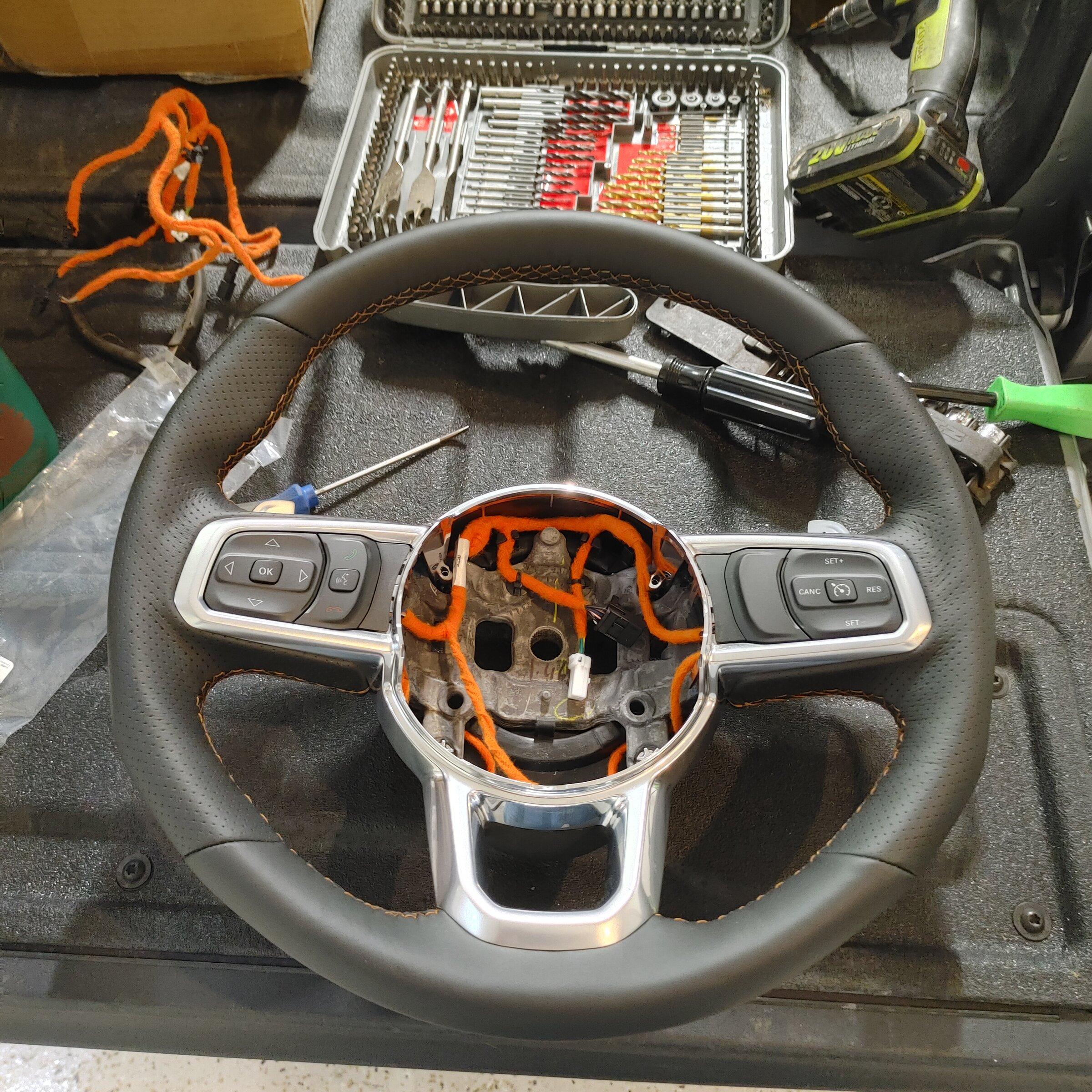 Jeep Gladiator 392 Steering Wheel Retrofit 0129221955_HDR