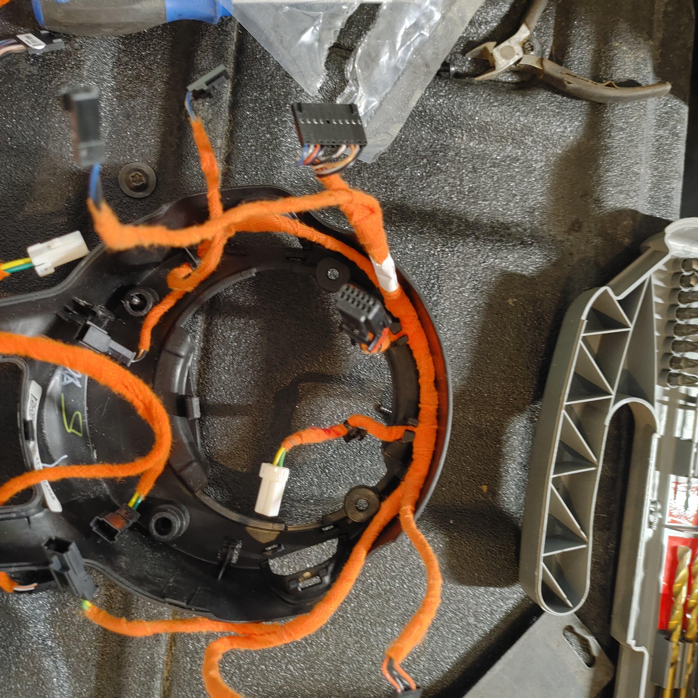 Jeep Gladiator 392 Steering Wheel Retrofit 0129221936_HDR