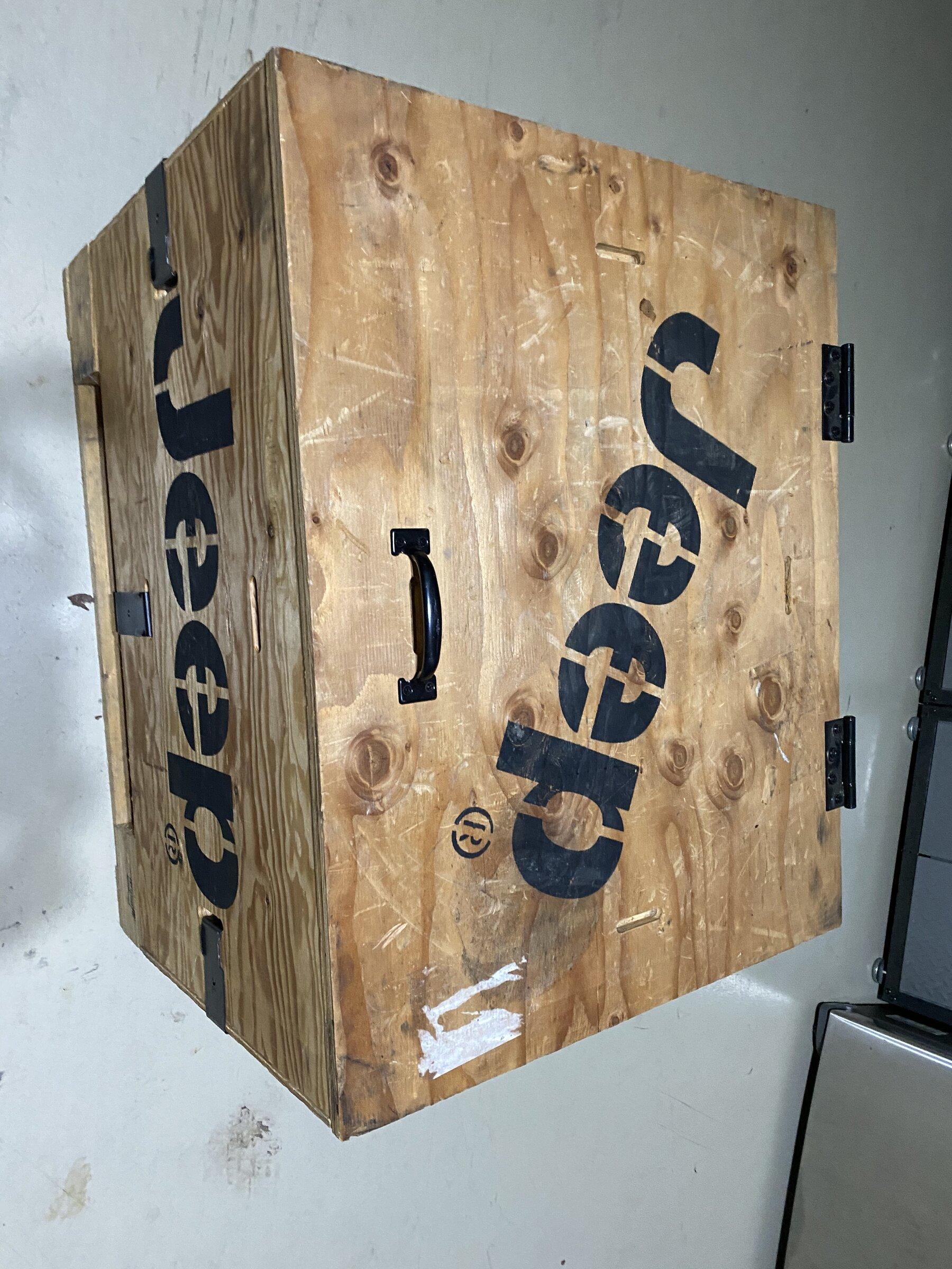 Jeep Gladiator Given away - Mopar Lift Wooden Crate Converted into Storage 1BF1EA52-DCDF-4B20-8DE8-31F724AFB47D