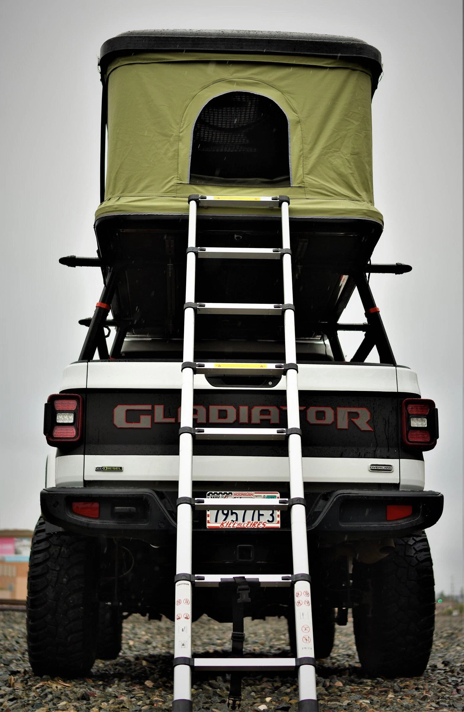 Jeep Gladiator Bed Rack and Roof Top Tents DSC_0843
