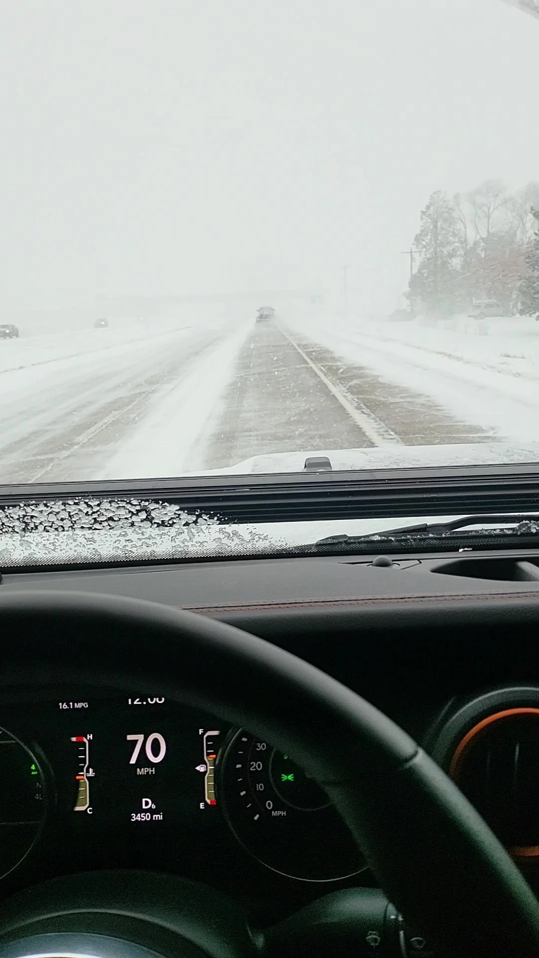 Jeep Gladiator Mojave Owners; How Does Your Truck Handle Snow? VideoCapture_20211113-133437
