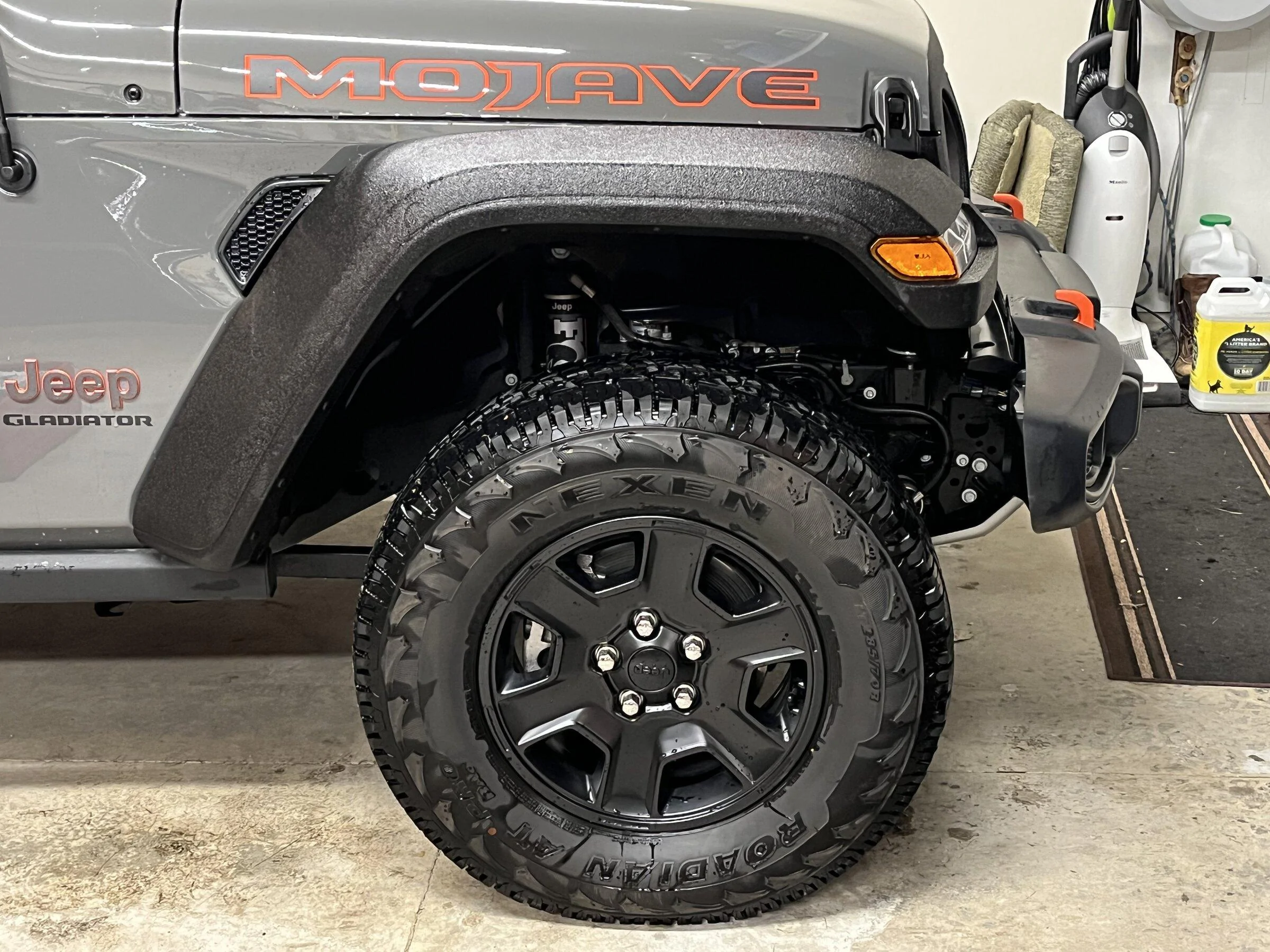 Jeep Gladiator STING GRAY Gladiator JT Club 07E9B782-5EC9-4418-BFB2-098076936773