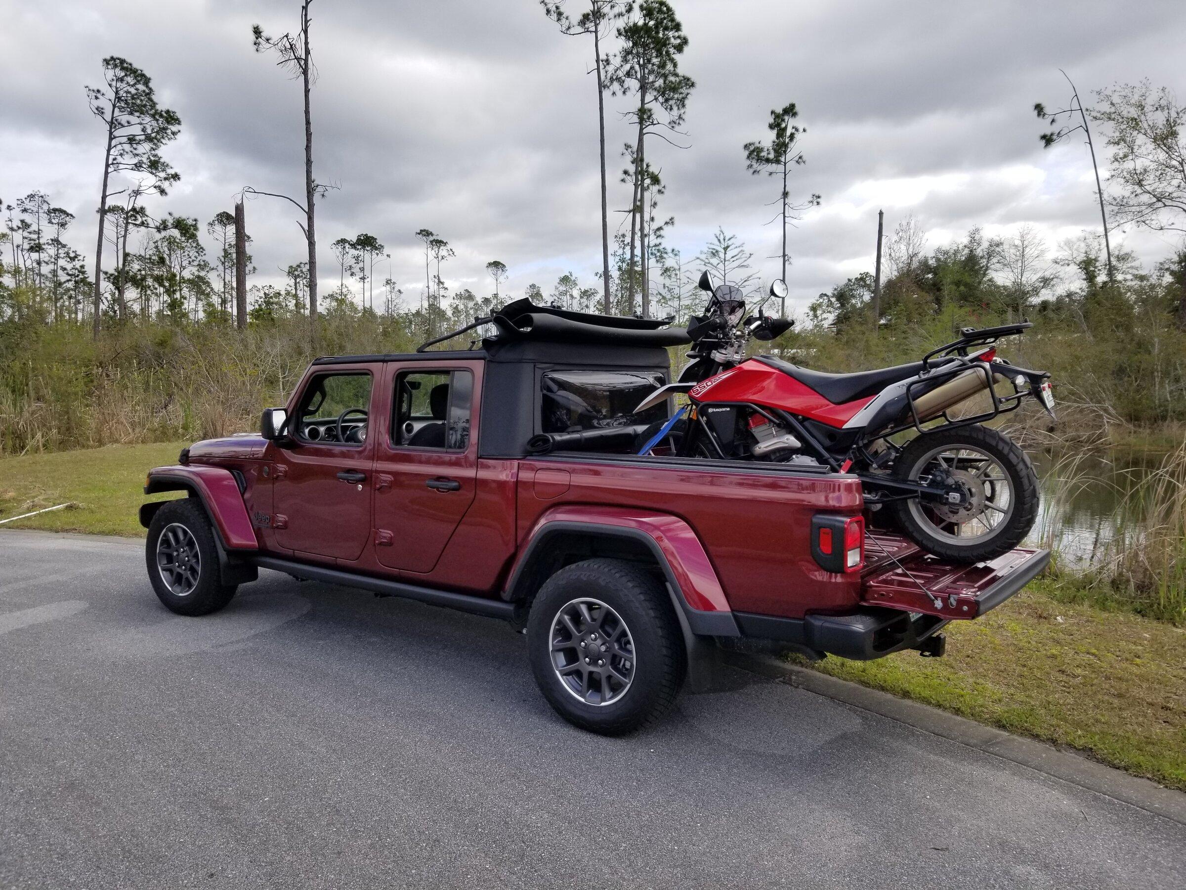 Jeep Gladiator Which second vehicles compliment the gladiator best? 20210321_142525