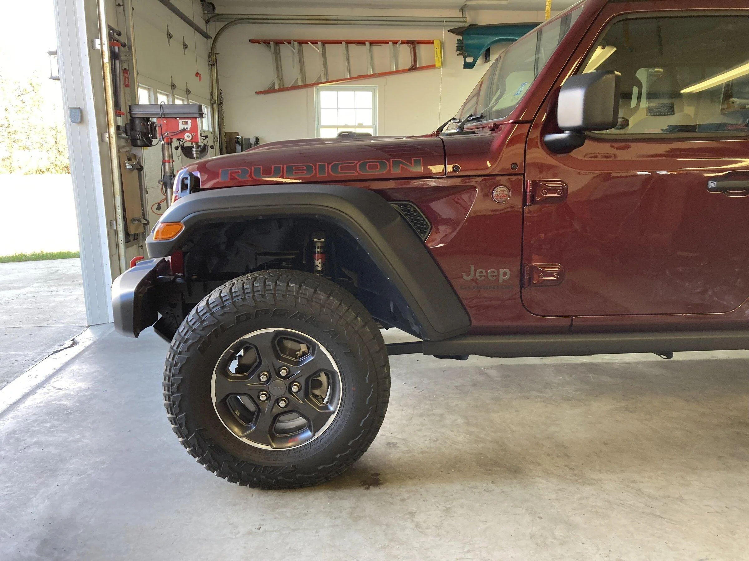 Jeep Gladiator Rubicon with 1.5" Teraflex Leveling Kit and Daystar .75" Rear Spacers full