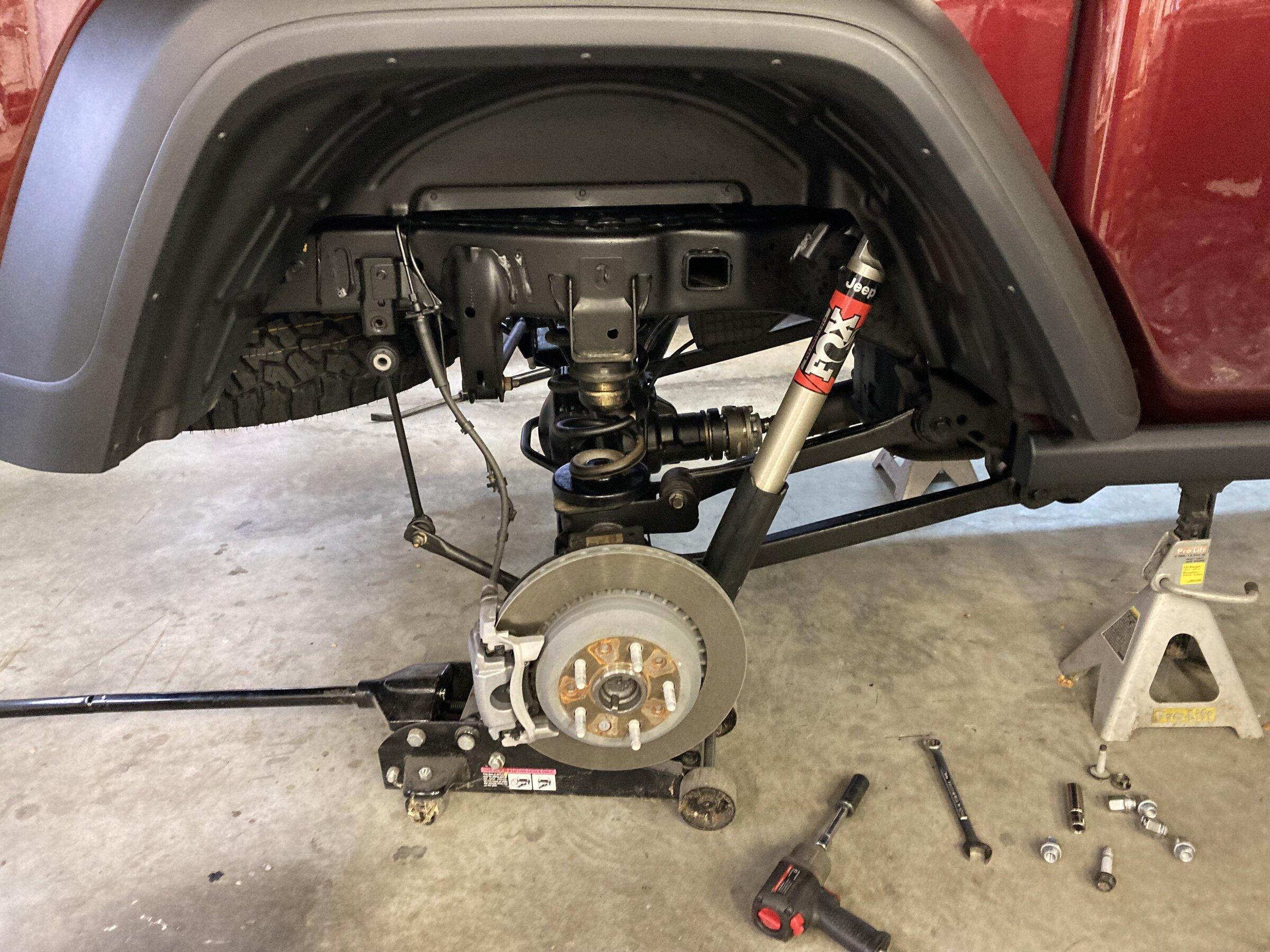Jeep Gladiator Rubicon with 1.5" Teraflex Leveling Kit and Daystar .75" Rear Spacers full