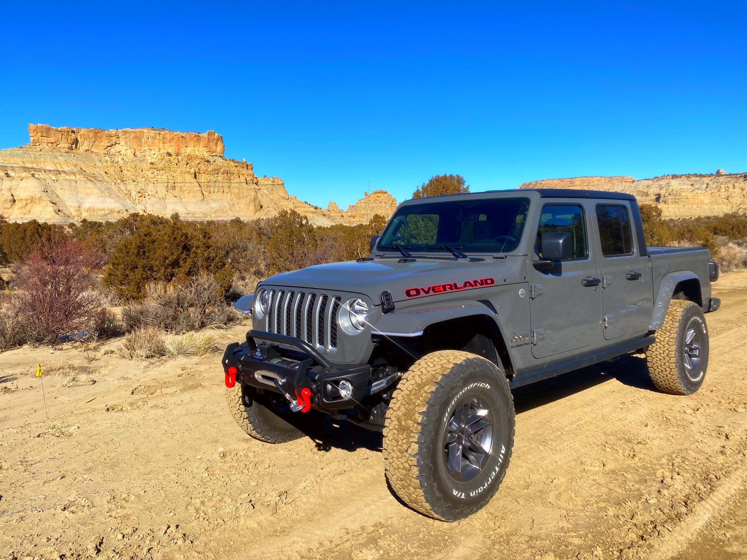 Jeep Gladiator Post em up. 37" K02's on 2.5" lift. 12F6672E-51C6-4E05-9791-1789CDFBCF24
