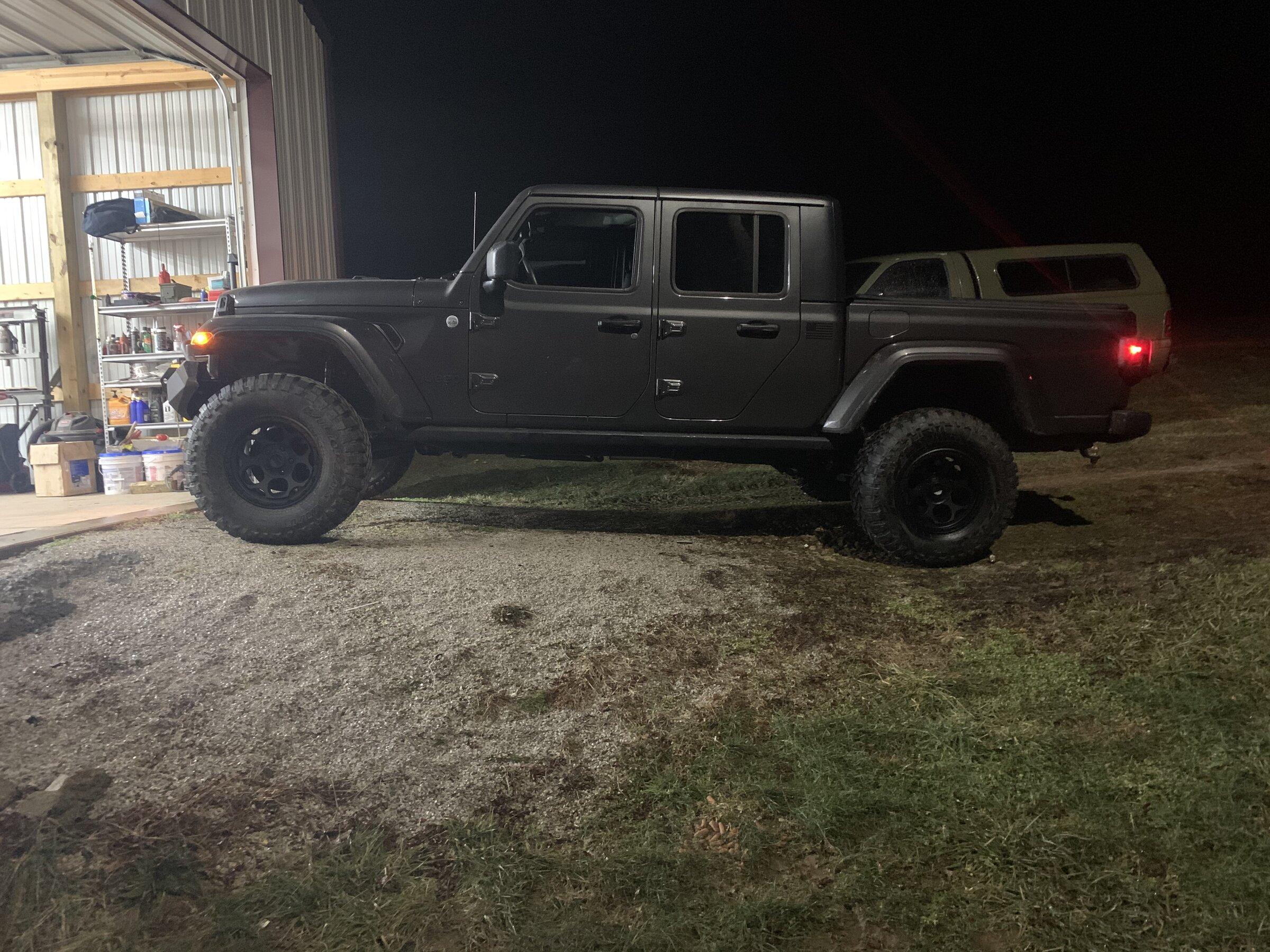 Jeep Gladiator Houston, we have a problem. F9AD4565-A6B8-4135-B476-5BCADC166544