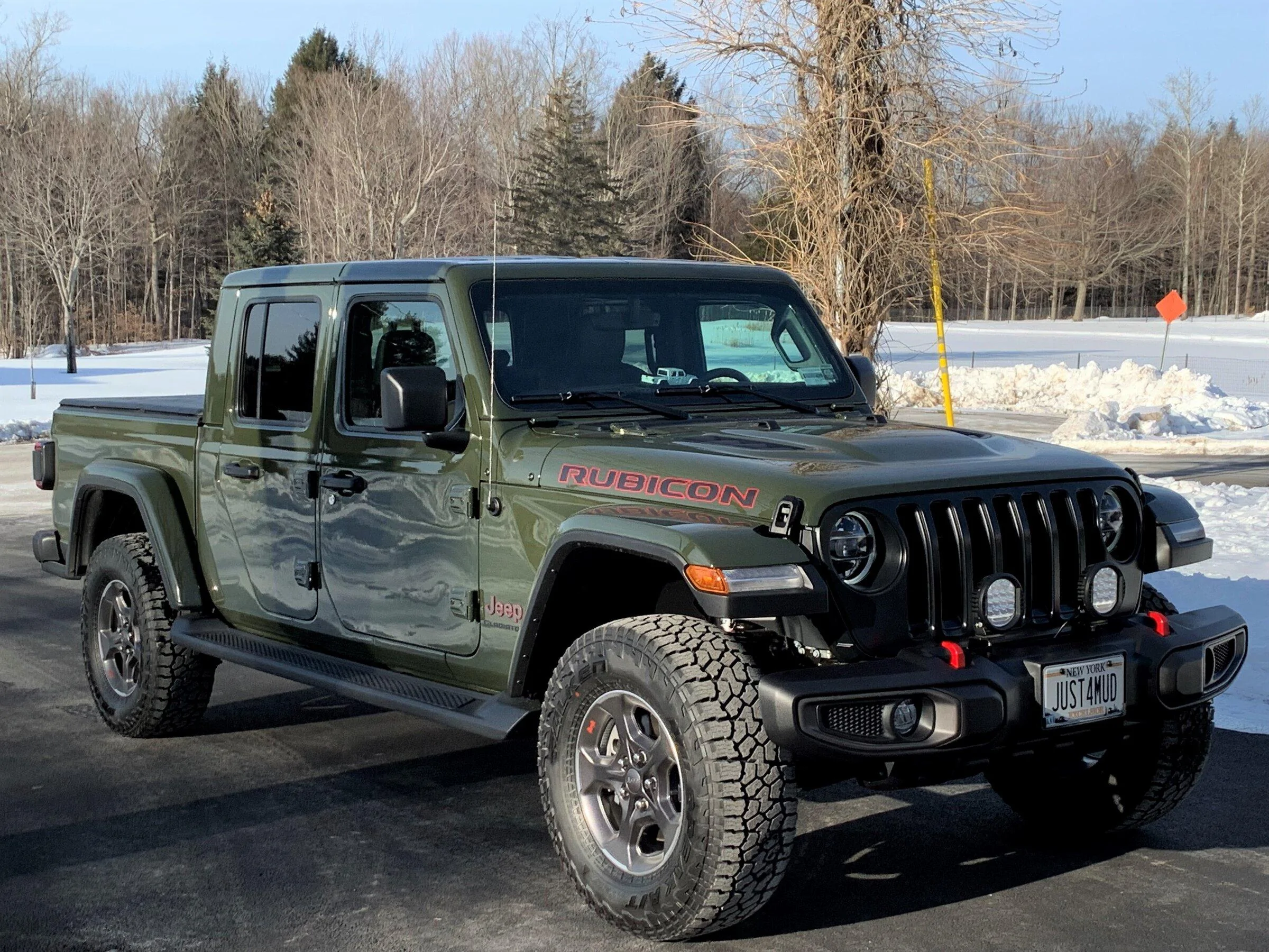 Jeep Gladiator Which second vehicles compliment the gladiator best? IMG_2387