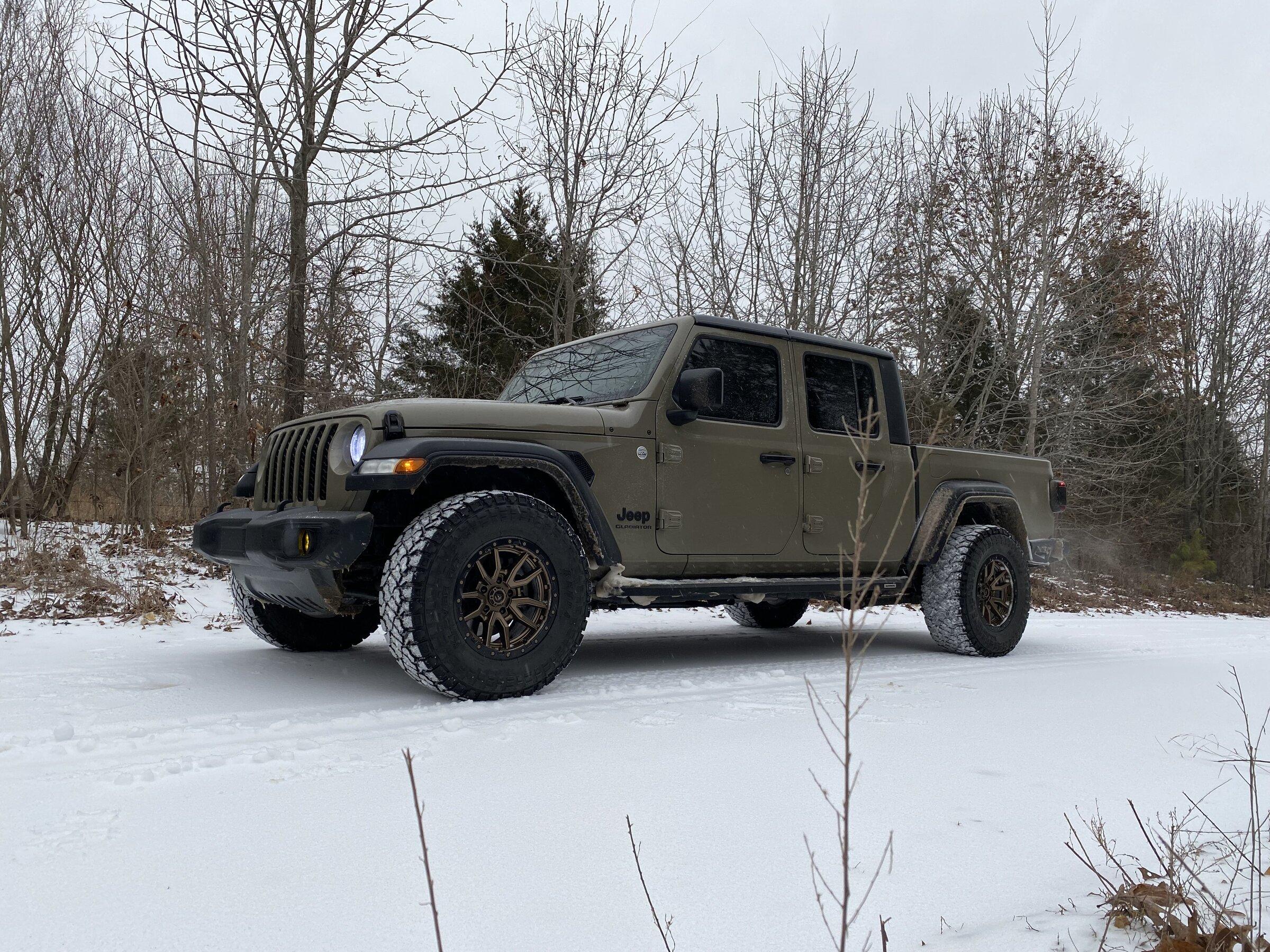 Jeep Gladiator What did you do WITH your Gladiator today? 6FAF4A29-29D4-415A-9B9F-C9571A192C49