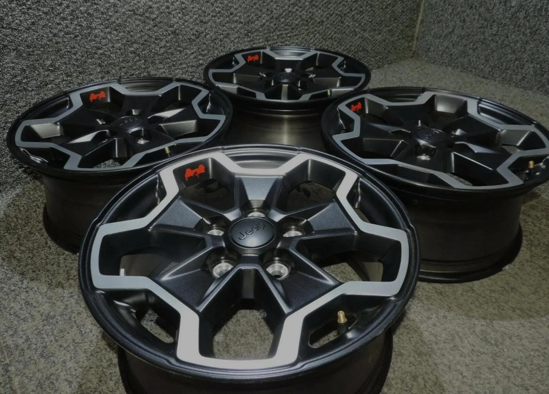 Jeep Gladiator Full set of Rubicon wheels - 350$ Screenshot_20220203-221301_Samsung Internet