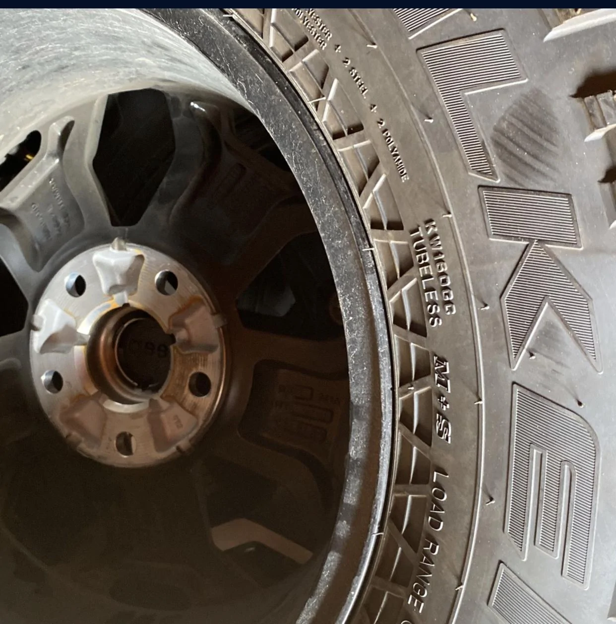 Jeep Gladiator TIRES + WHEELS GLADIATOR RUBICON BRAND NEW 750$ IMG_6D8D4026B3C0-1