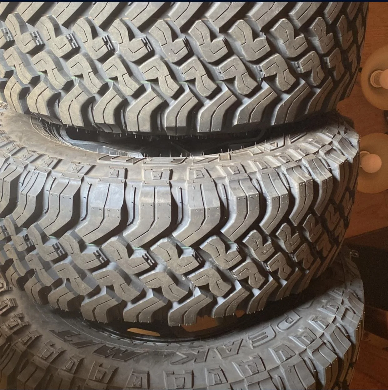 Jeep Gladiator TIRES + WHEELS GLADIATOR RUBICON BRAND NEW 750$ IMG_B735CF93A237-1