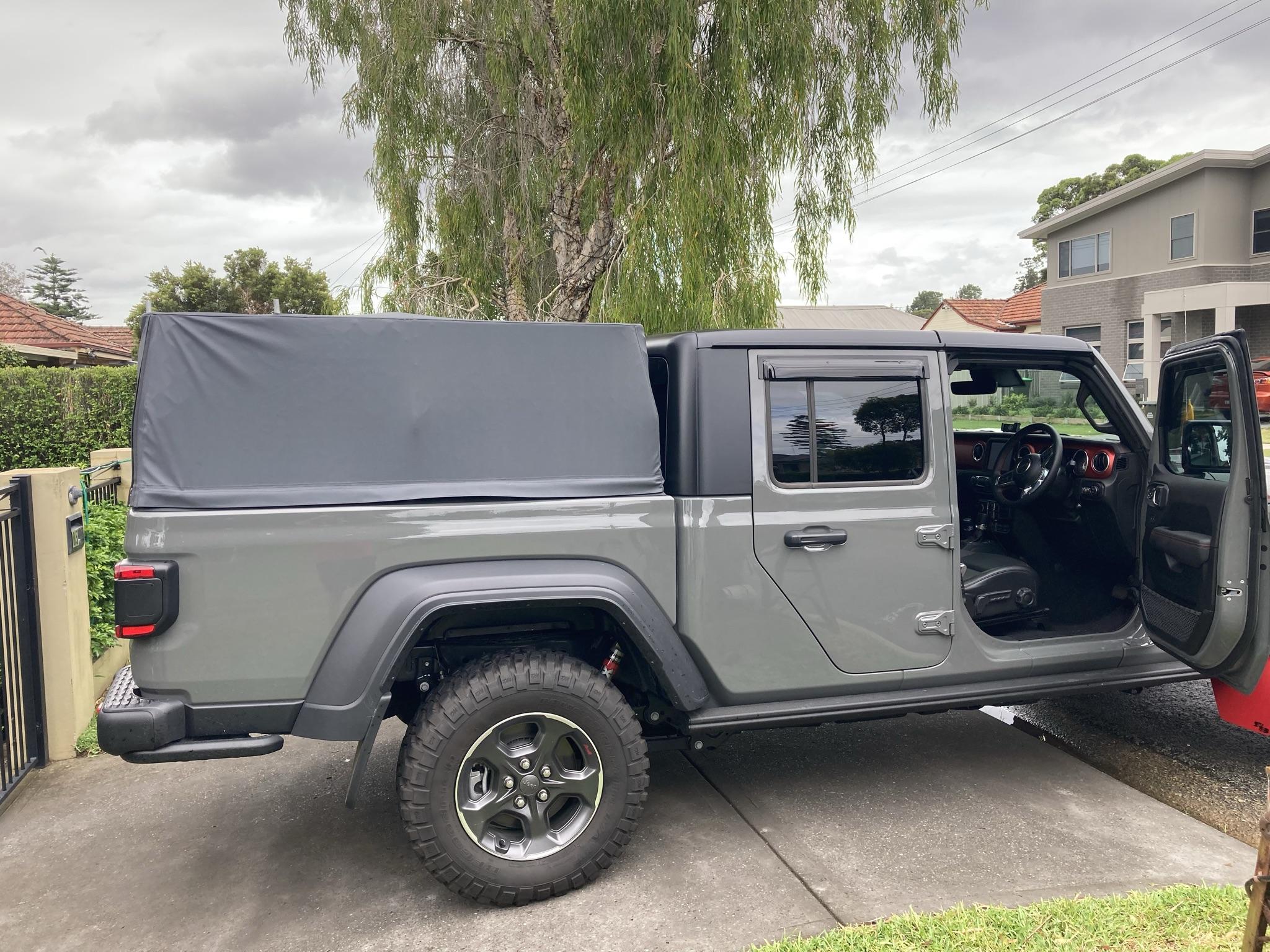 Jeep Gladiator Aussie Gray Rubicon IMG_3888.JPEG
