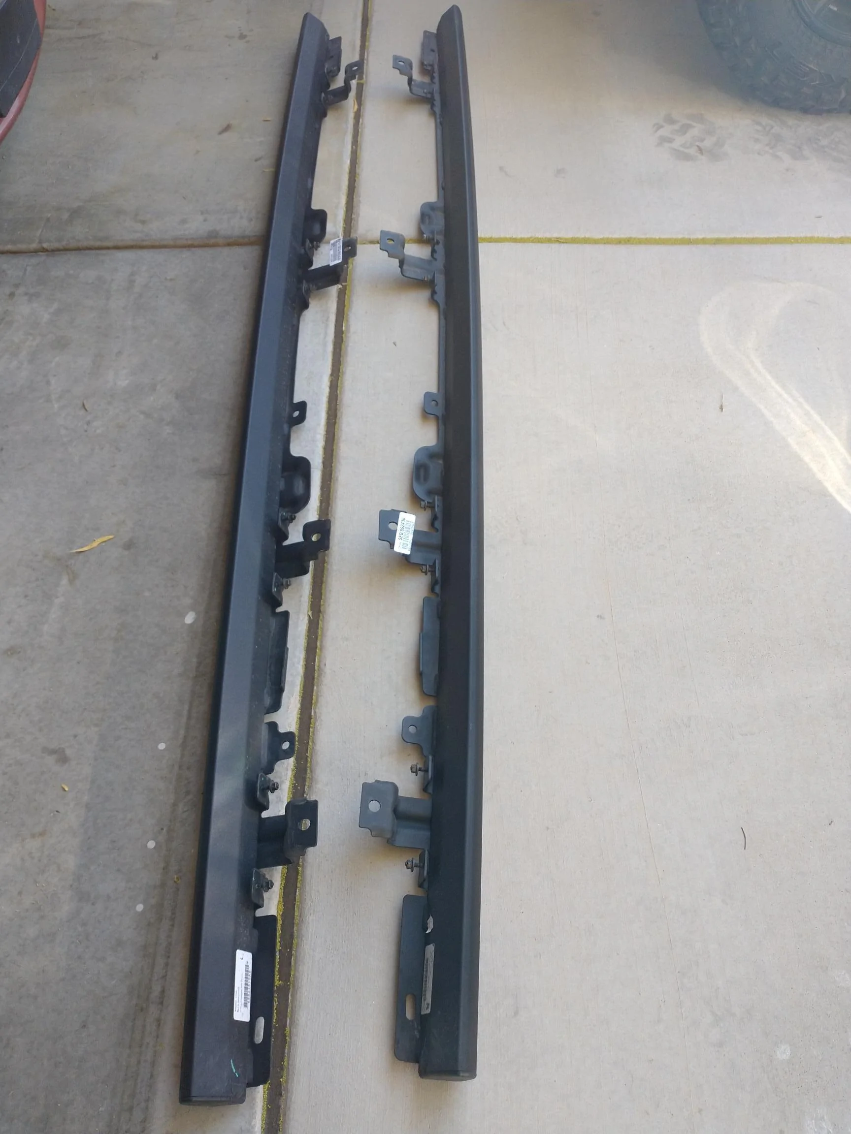 Jeep Gladiator Mojave OEM Rock Rails & Vision X Kit RockRails1