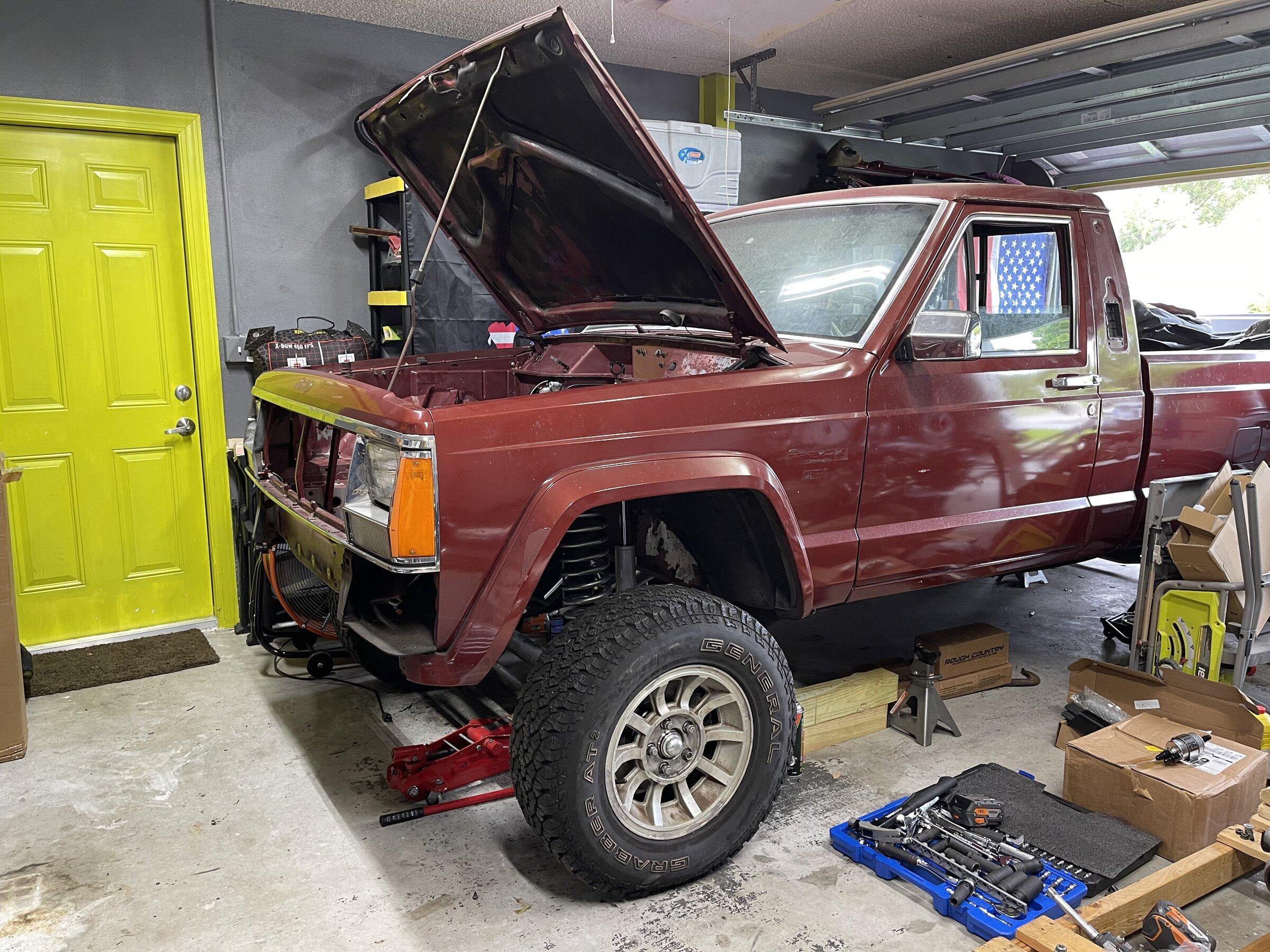 Jeep Gladiator Old School Jeeps AFC7A3B0-BFD6-4BC6-8D8E-736CEE89A58A