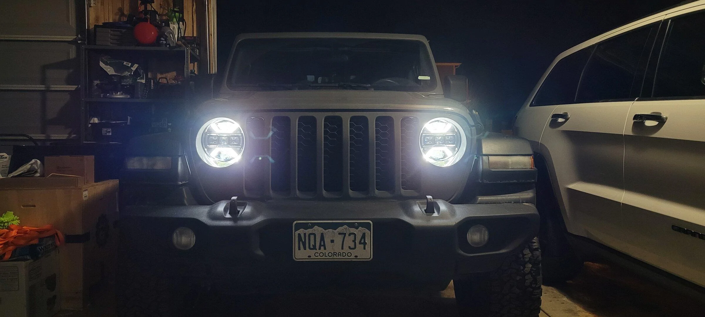 Jeep Gladiator New halogen replacement light from Sealight 20220205_211209