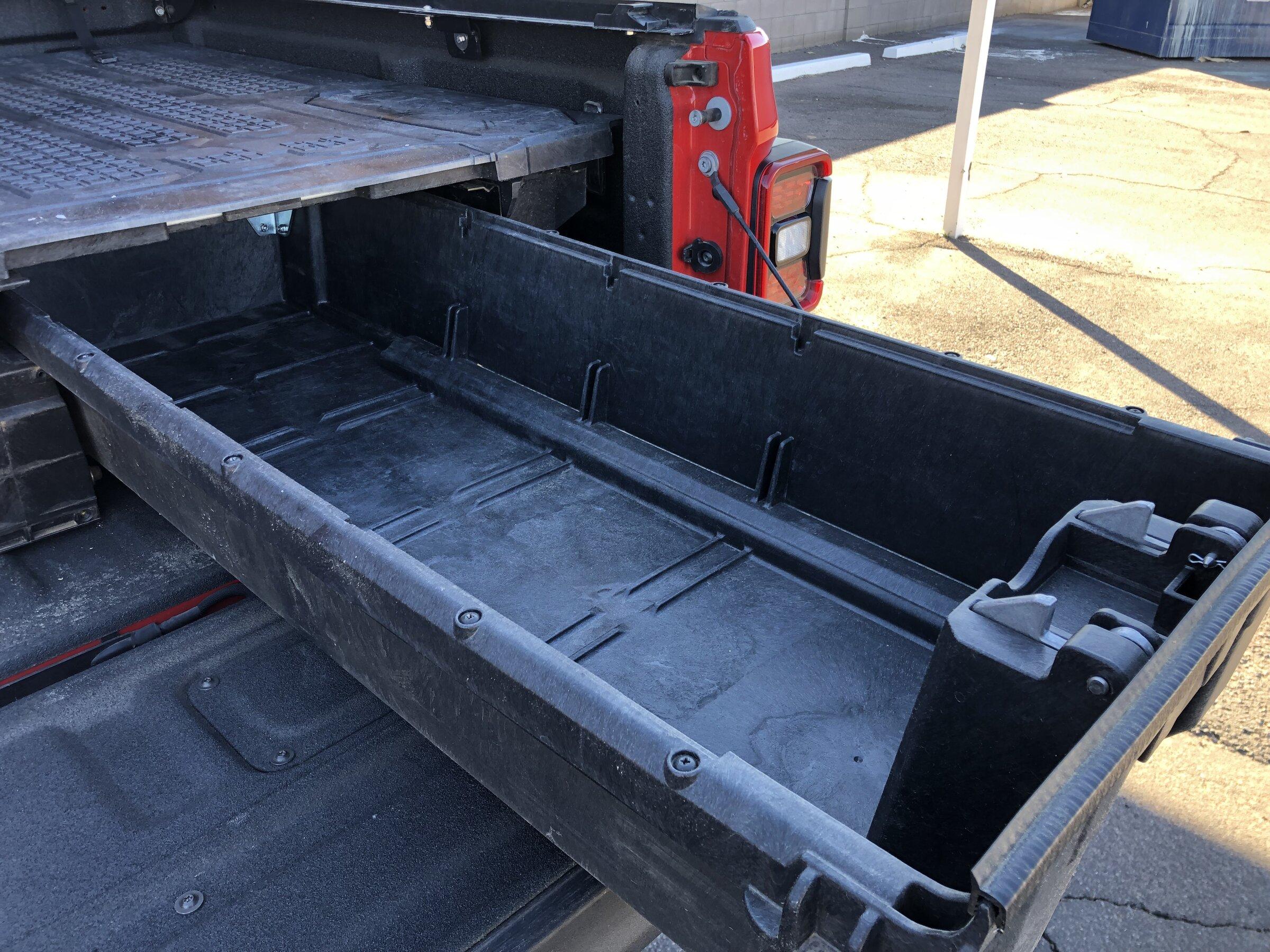 Jeep Gladiator Decked system 43452D99-4050-4189-8792-82FD6DAE28B3