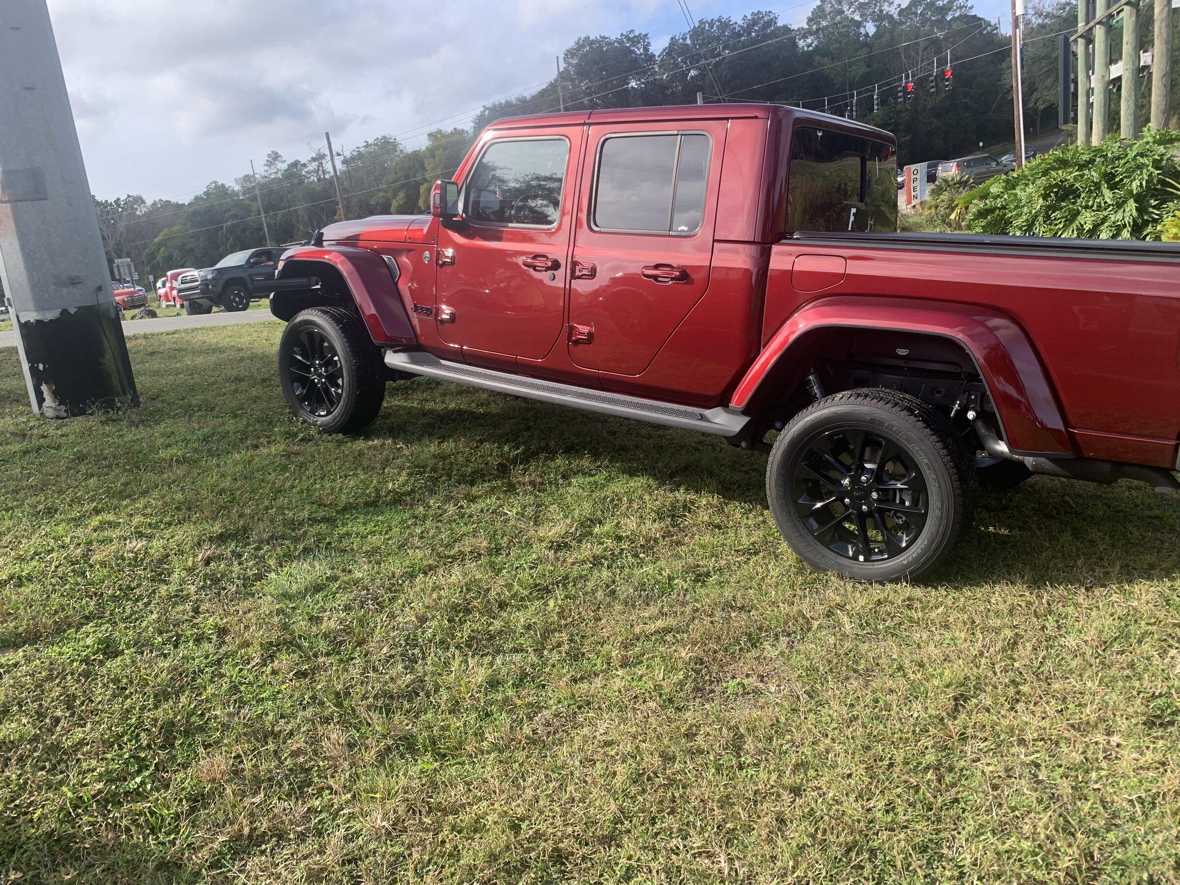 Jeep Gladiator New Guy / Weird Dealer Experience 77E47C43-6A4E-4CB7-8800-6AE8D4D90BD7