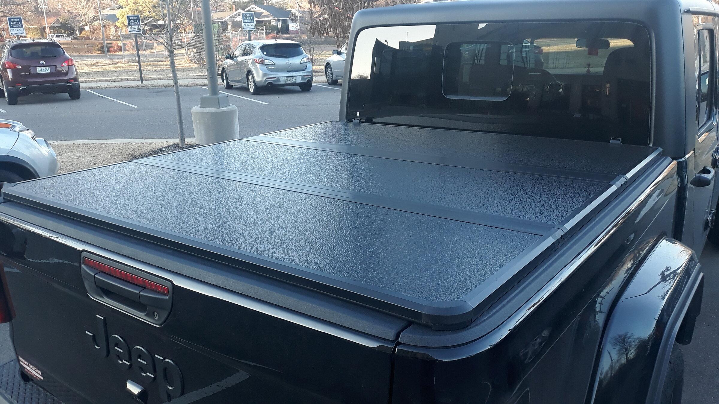 Jeep Gladiator Tyger T5 hard bed cover reviews / feedback? 20220207_165037
