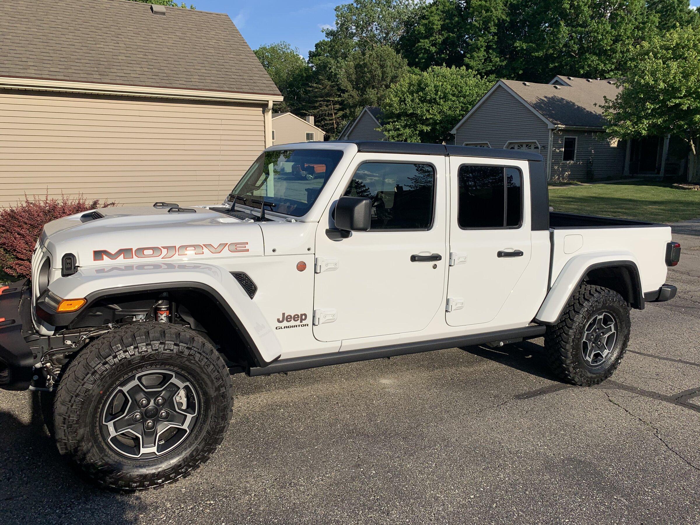 Jeep Gladiator Second Gladiator?? 0A38D3C5-6D64-4E63-891E-24645B79A017