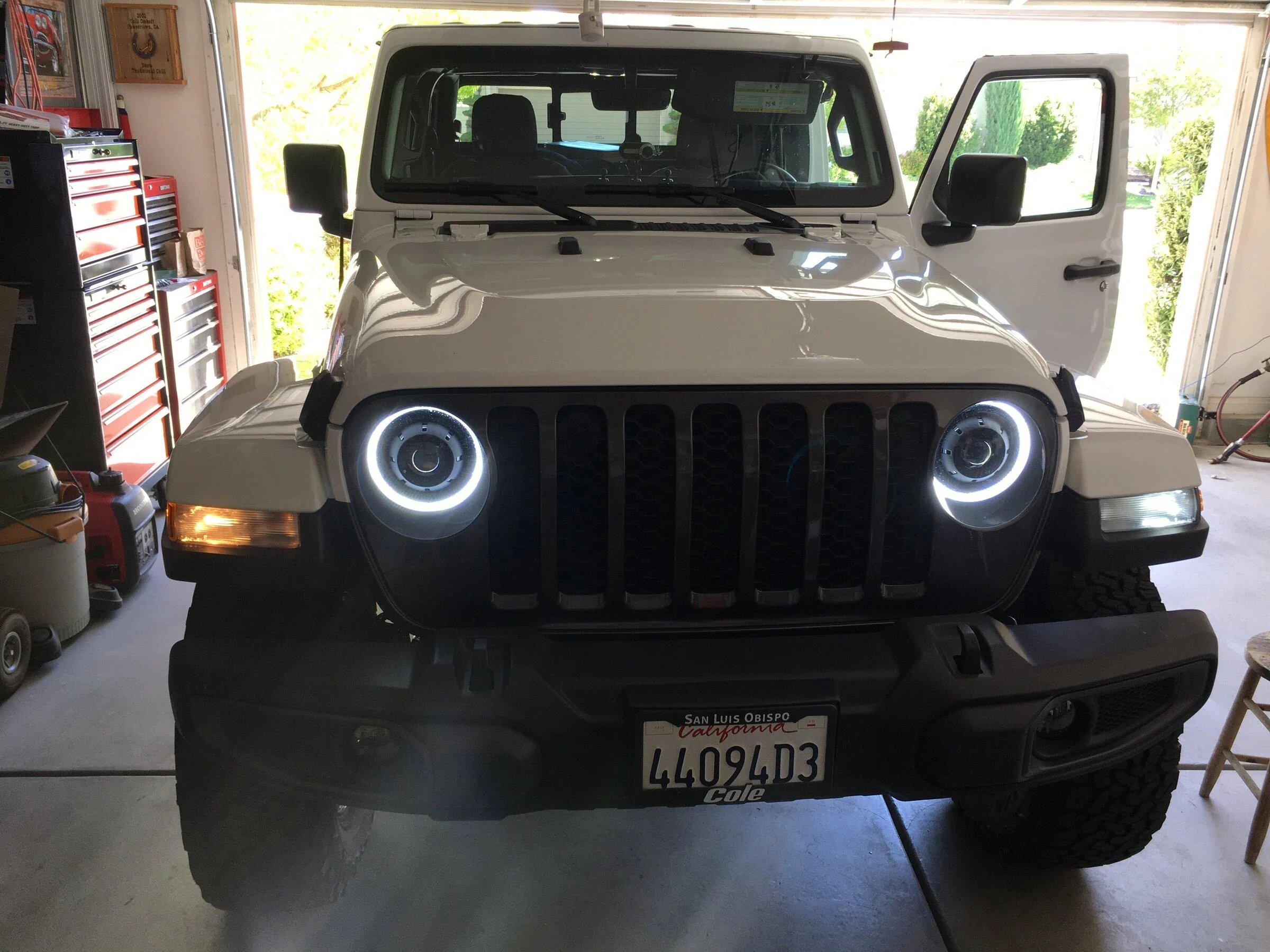 Jeep Gladiator Anyone have pictures comparing OEM DRLs, Halogen vs LED? IMG_5031