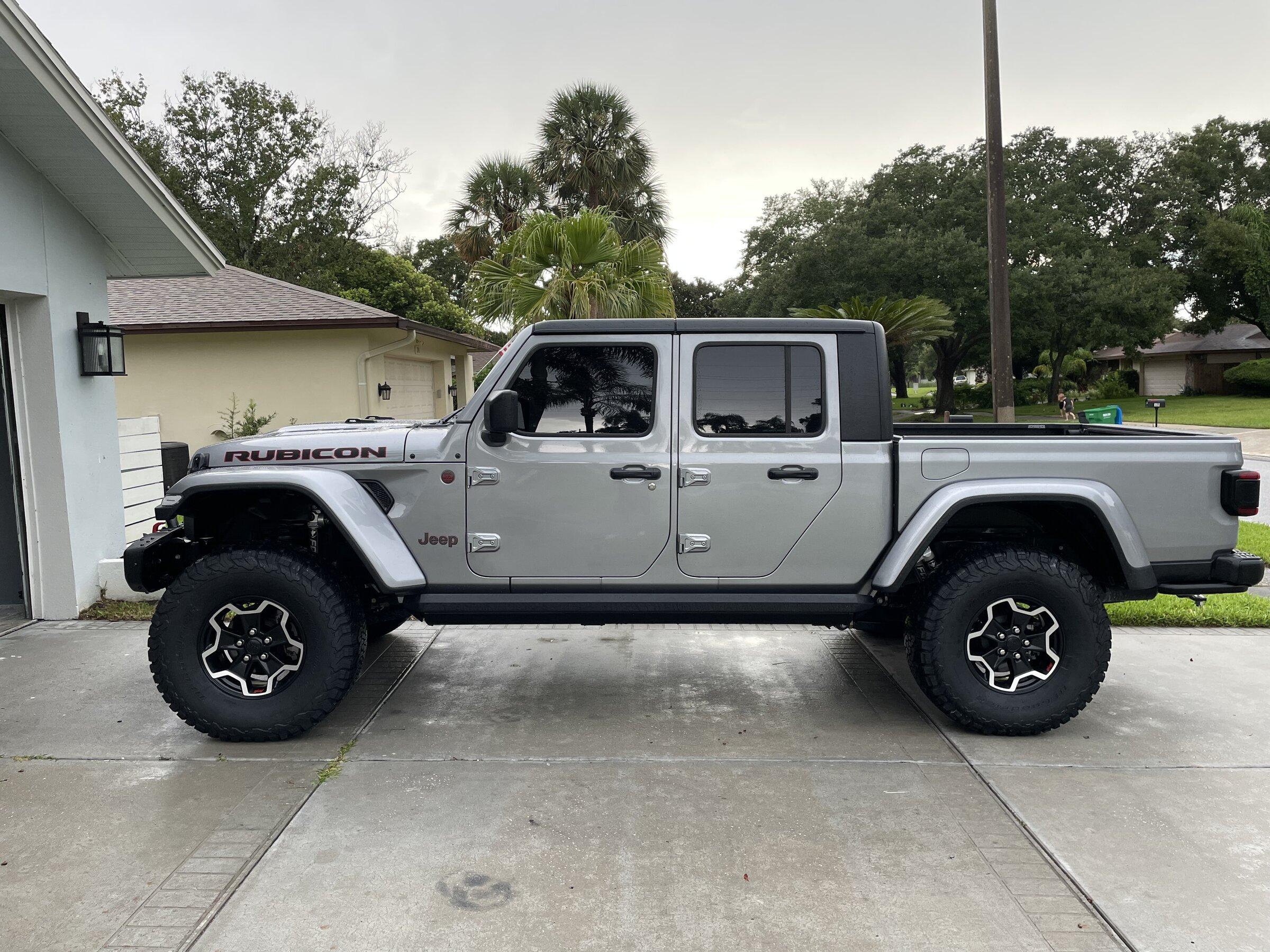 Jeep Gladiator Second Gladiator?? DC655AF5-93CF-4C12-890E-B3BE9E3EC5E5