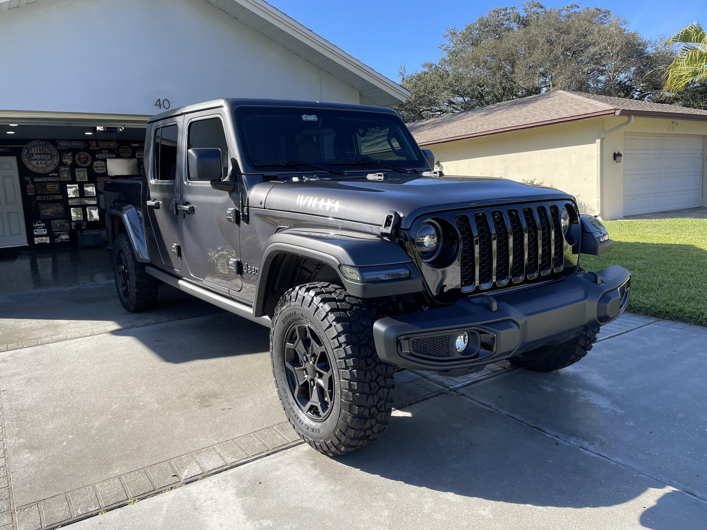 Jeep Gladiator Second Gladiator?? 64E5B381-FBF7-4398-8F1C-769AD0E8EAD1