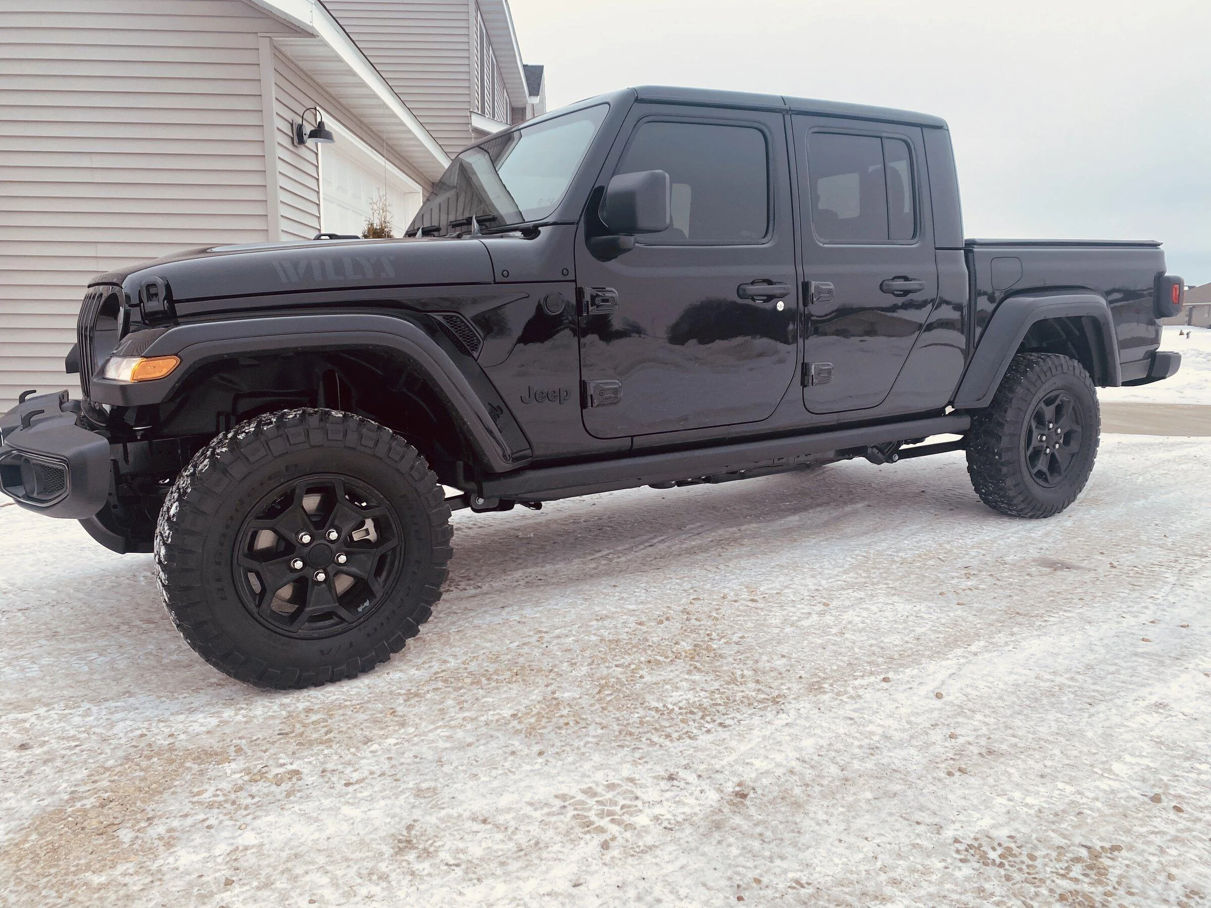 Jeep Gladiator Stock Wheels with 315/70-17, leveled, wheel spacer? F2336368-79EF-4D84-837C-AD4D9214CBED