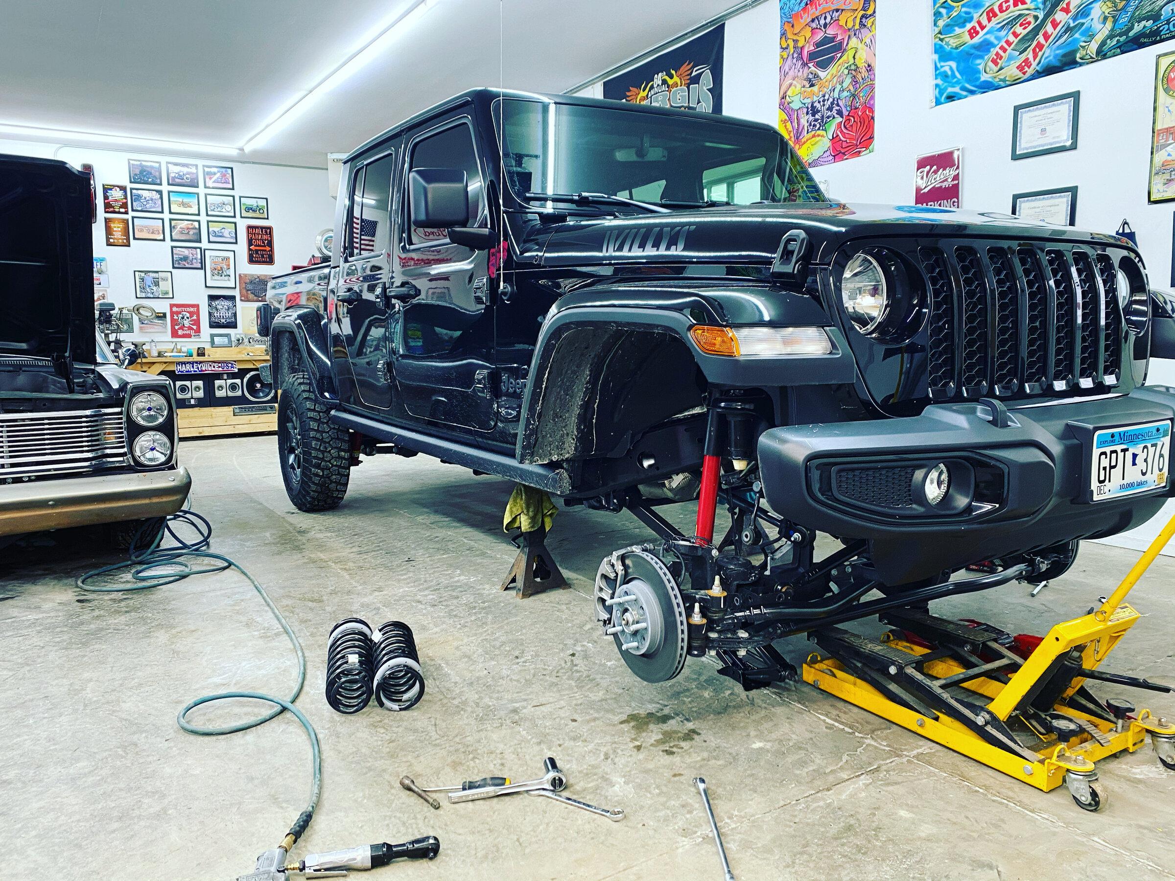 Jeep Gladiator Stock Wheels with 315/70-17, leveled, wheel spacer? 589DAD9E-16CC-479B-8E0F-711E4FDFCFF1