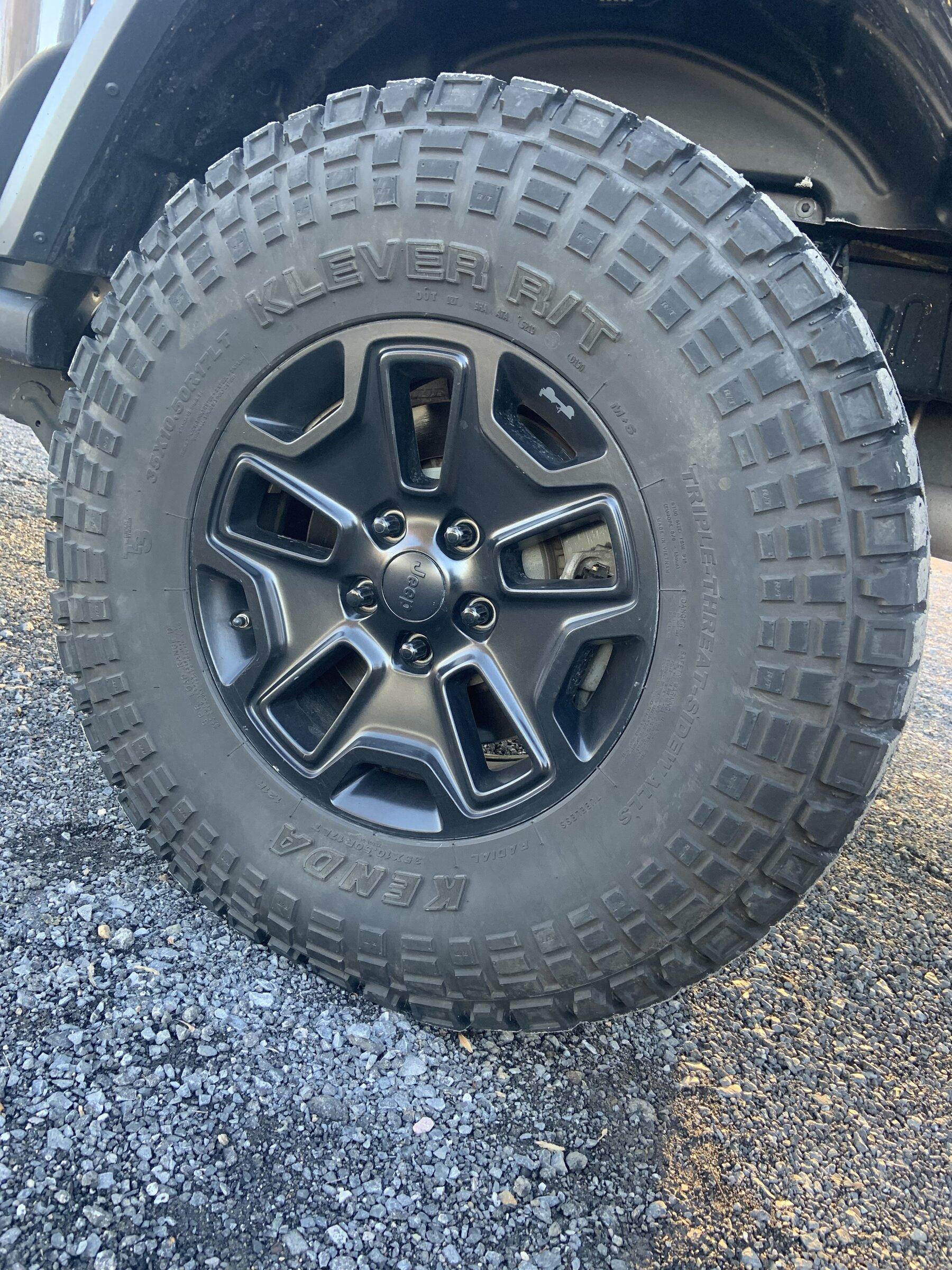 Jeep Gladiator 35x10.50’s on OEM Recon wheels 833ED3EB-821A-4E0C-8708-D94454E9233E