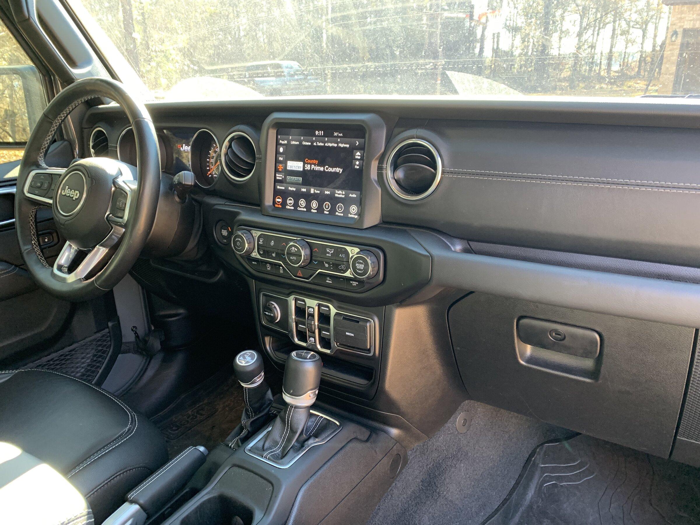 Jeep Gladiator 2021 Overland Diesel 4221CE6C-9102-42B1-A295-92183F17A3F9