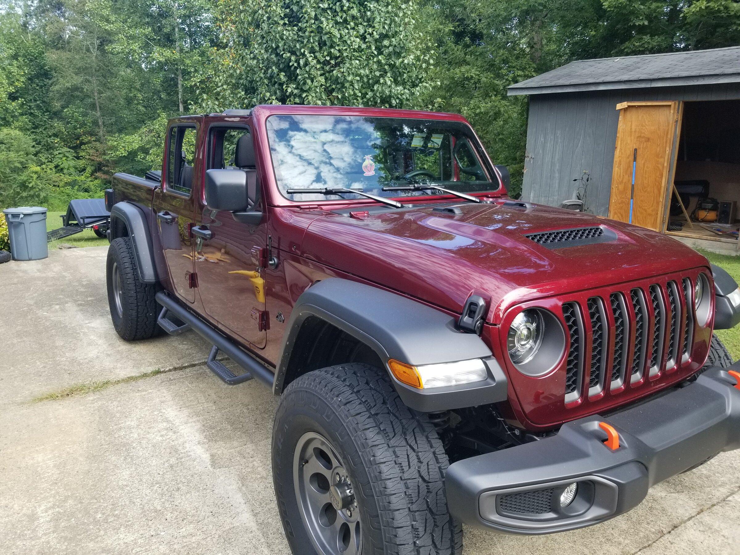 Jeep Gladiator Mojave big tires 20210829_095501