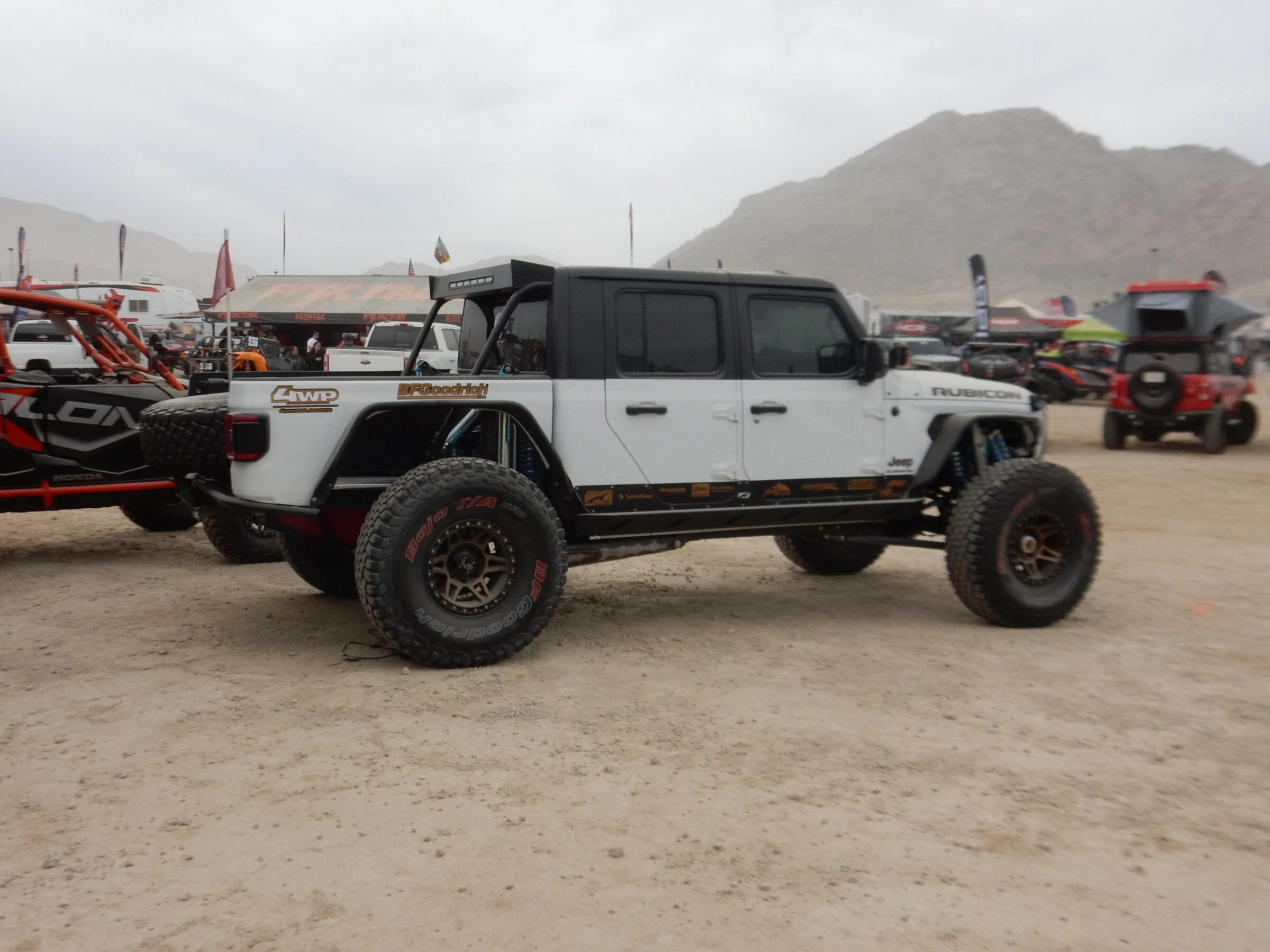 Jeep Gladiator Gladiators at the King of the Hammers (Update - Gladiators at the S.S.S.S. Sept '22) DSCN0187