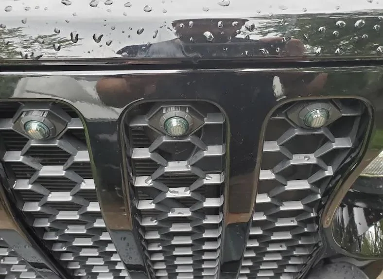 Jeep Gladiator Prerunner grille lights lights