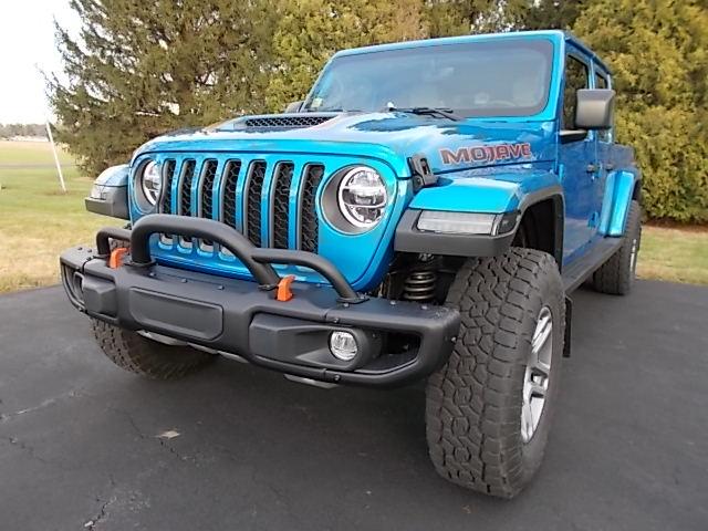 Jeep Gladiator Gladiator Mojave with Rubicon Off Road steel bumper DSCN3850.JPG