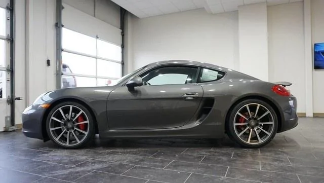 Jeep Gladiator Which second vehicles compliment the gladiator best? 2014_porsche_cayman-pic-1390156007939085364-1024x768