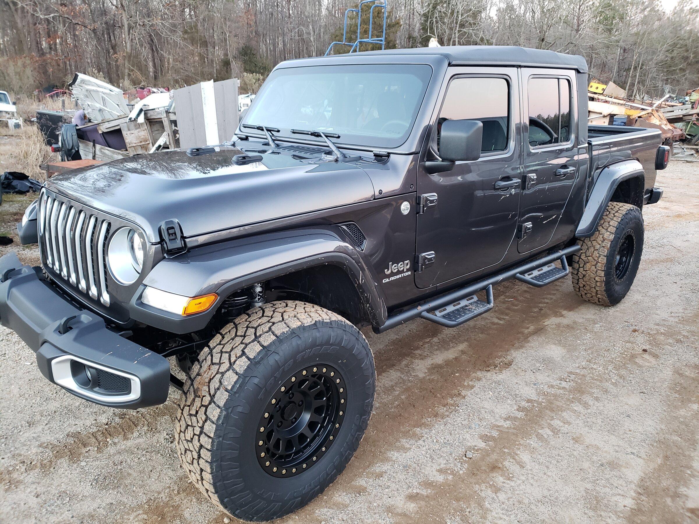 Jeep Gladiator Where are those MY22 JT's? 20220205_180012
