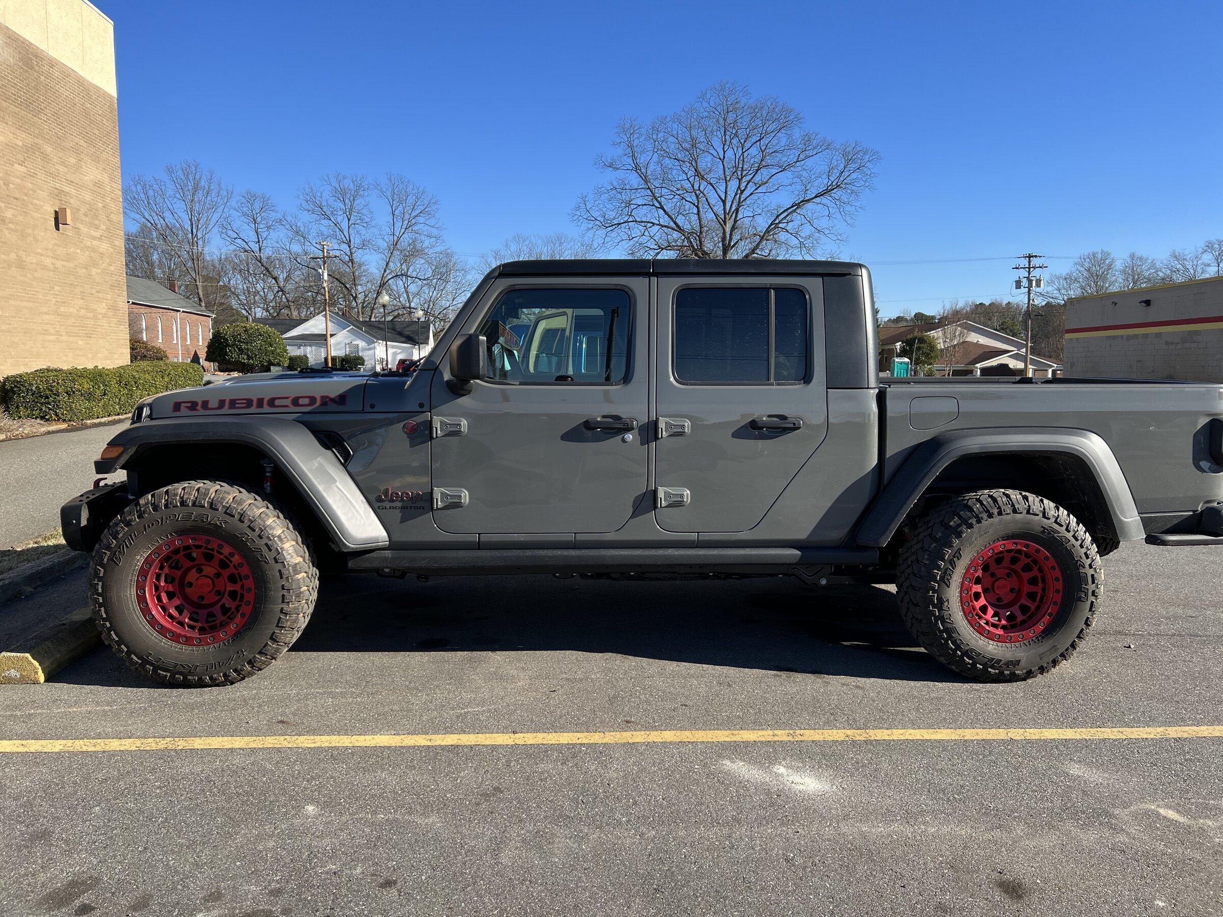 Jeep Gladiator Where are those MY22 JT's? E637A877-841C-45A7-972F-41A0CCEBF098