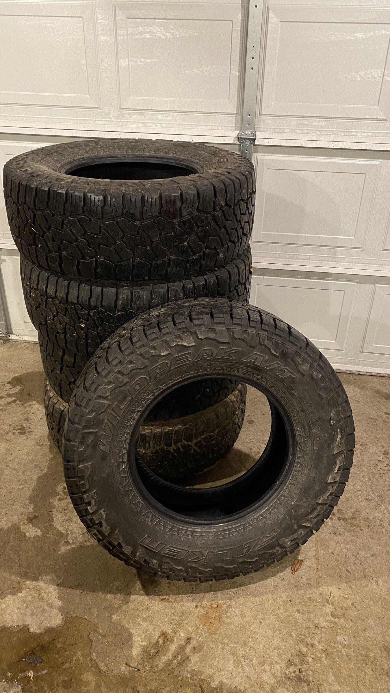 Jeep Gladiator Falken Wildpeak A/T tires, Rubicon Stock Suspension IMG_6329.JPEG