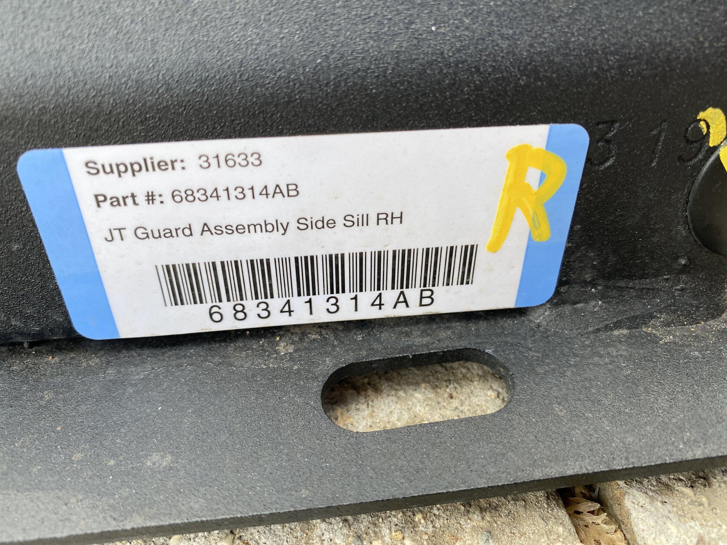 Jeep Gladiator 2022 Factory Rubicon Rock Rails BFDB6ABC-9FC4-42F3-946B-503982C99715