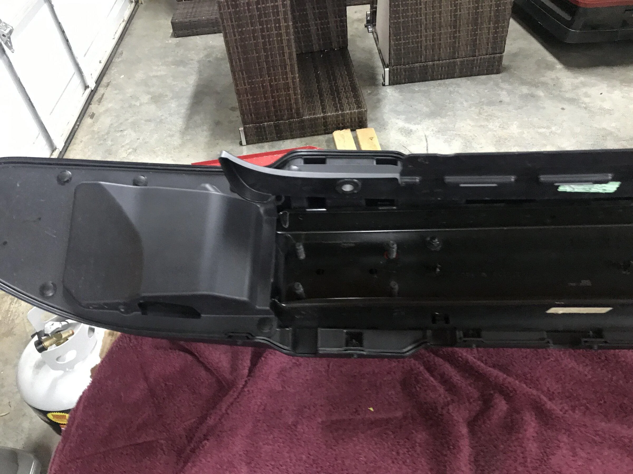 Jeep Gladiator Mojave Plastic Bumper and Sto n sho quick release tag bracket. 5AFF3E9D-D5D5-4D5B-B4B5-5FA6DB3F977A