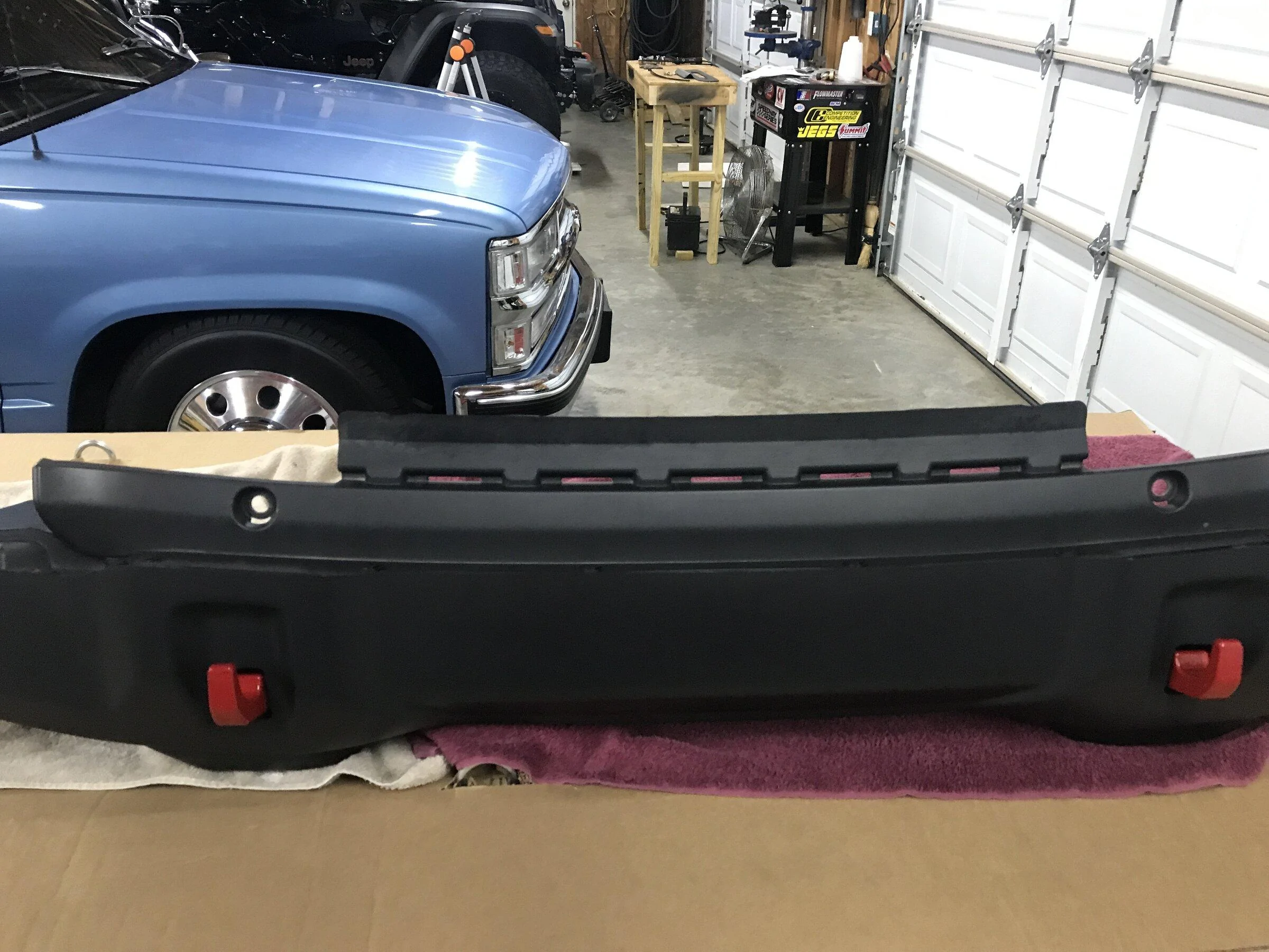 Jeep Gladiator Mojave Plastic Bumper and Sto n sho quick release tag bracket. AA34BE1C-E338-44B6-9176-2E8DABD6324A