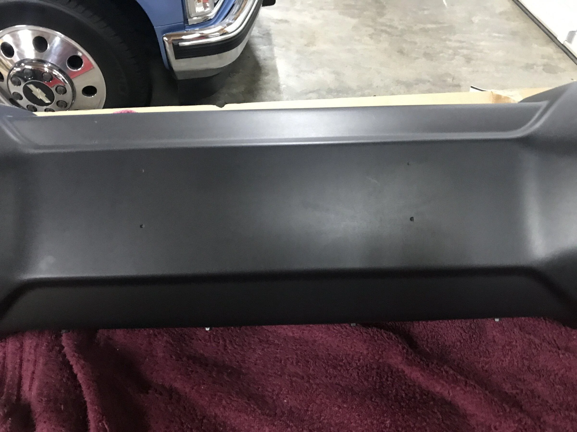 Jeep Gladiator Mojave Plastic Bumper and Sto n sho quick release tag bracket. 80407968-637B-49F9-B263-127286531523